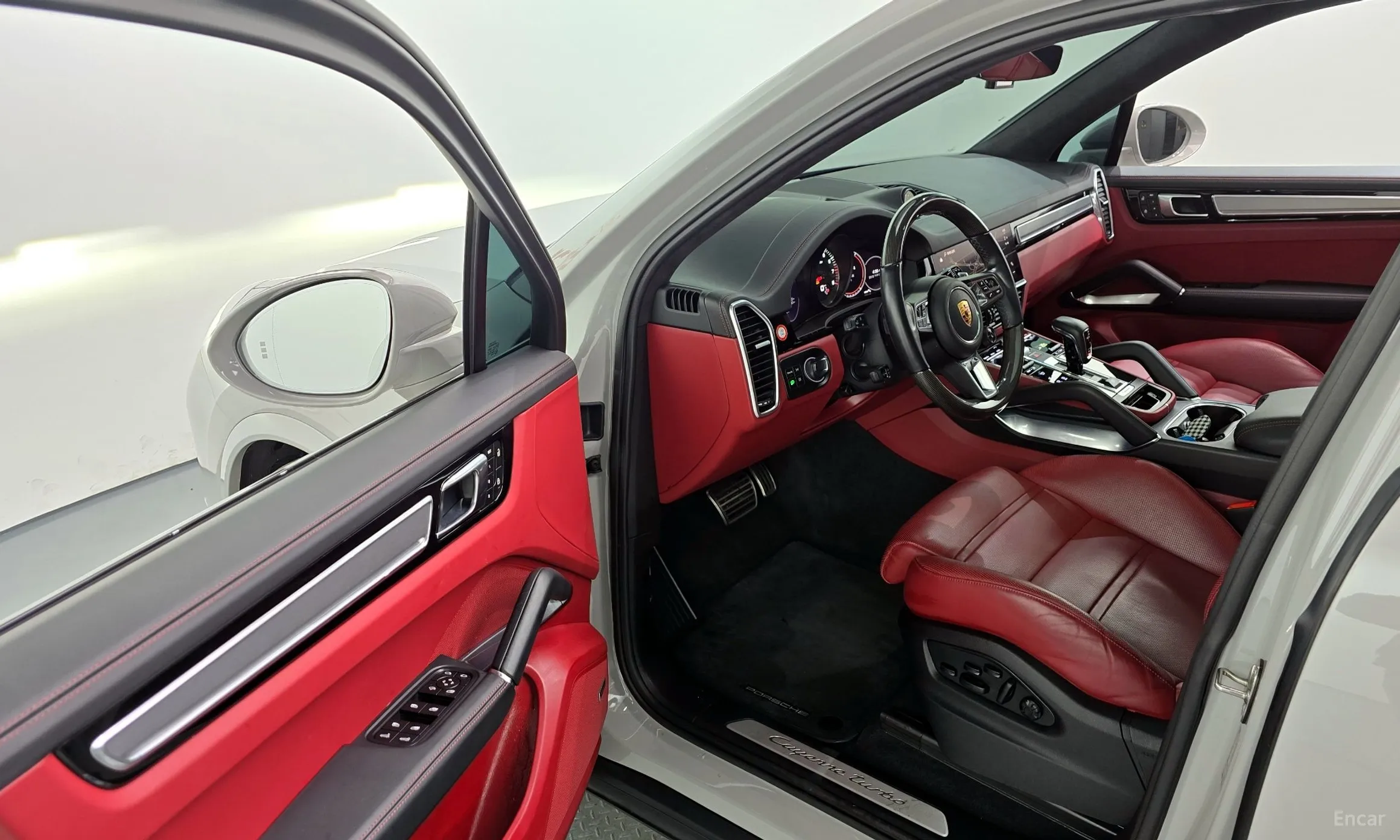 Porsche Cayenne (PO536) превью 10
