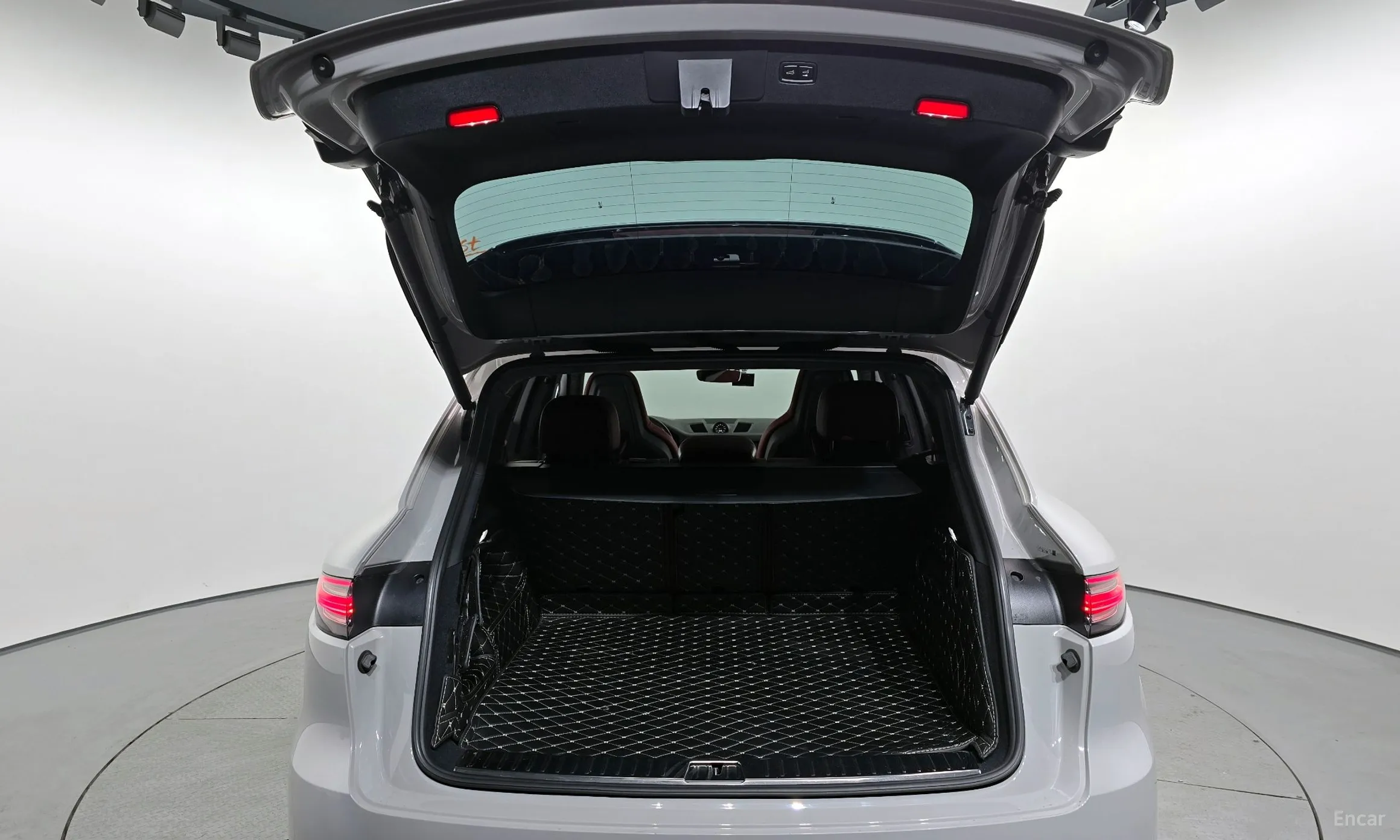 Porsche Cayenne (PO536) превью 20