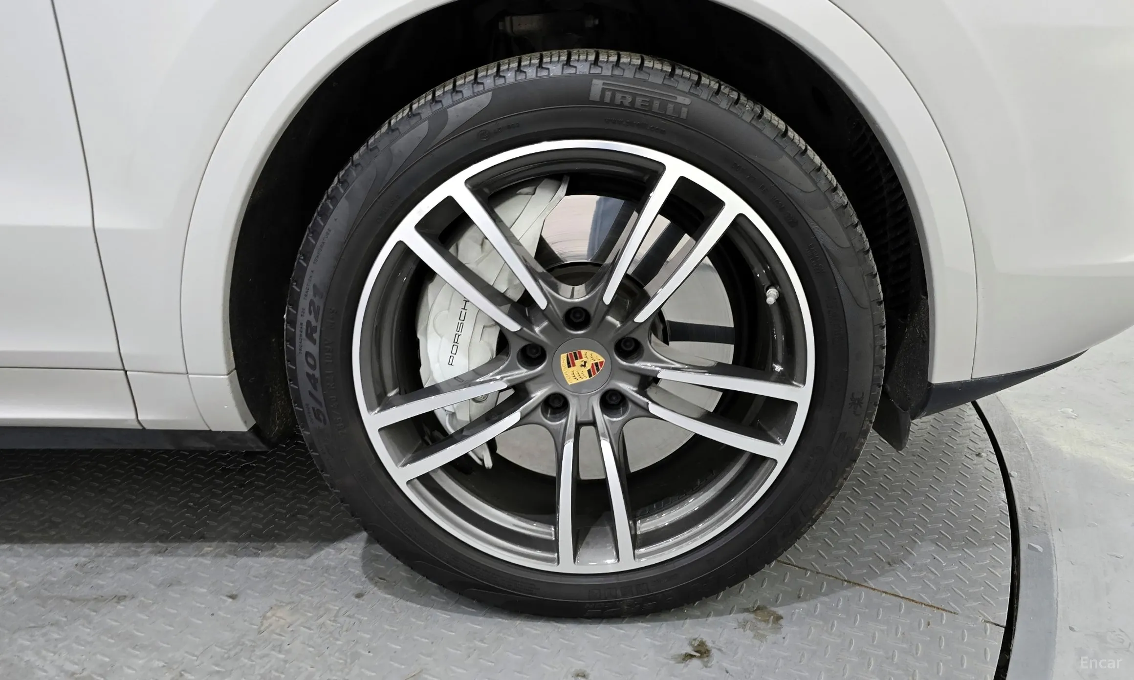 Porsche Cayenne (PO536) превью 5