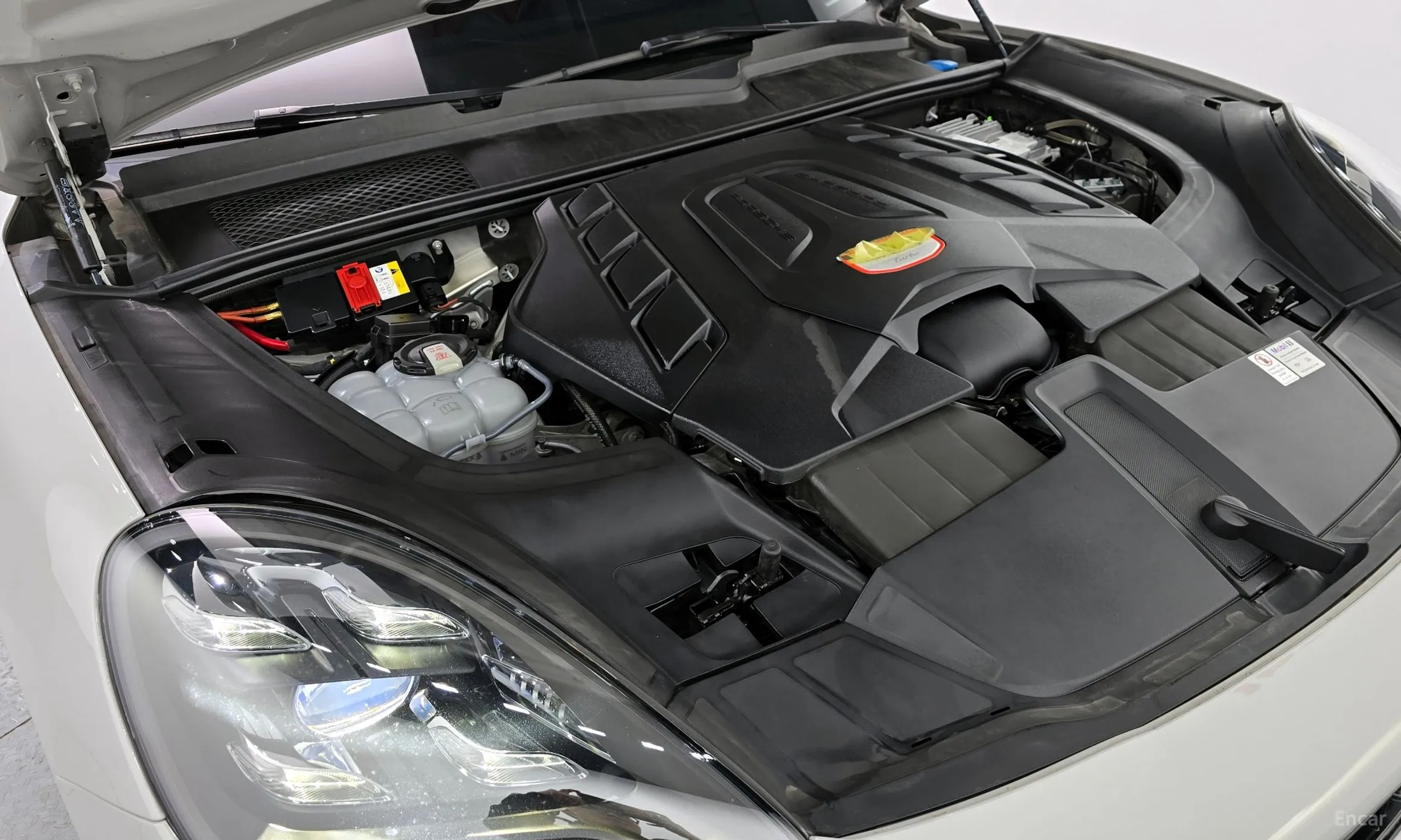Porsche Cayenne (PO536) превью 6