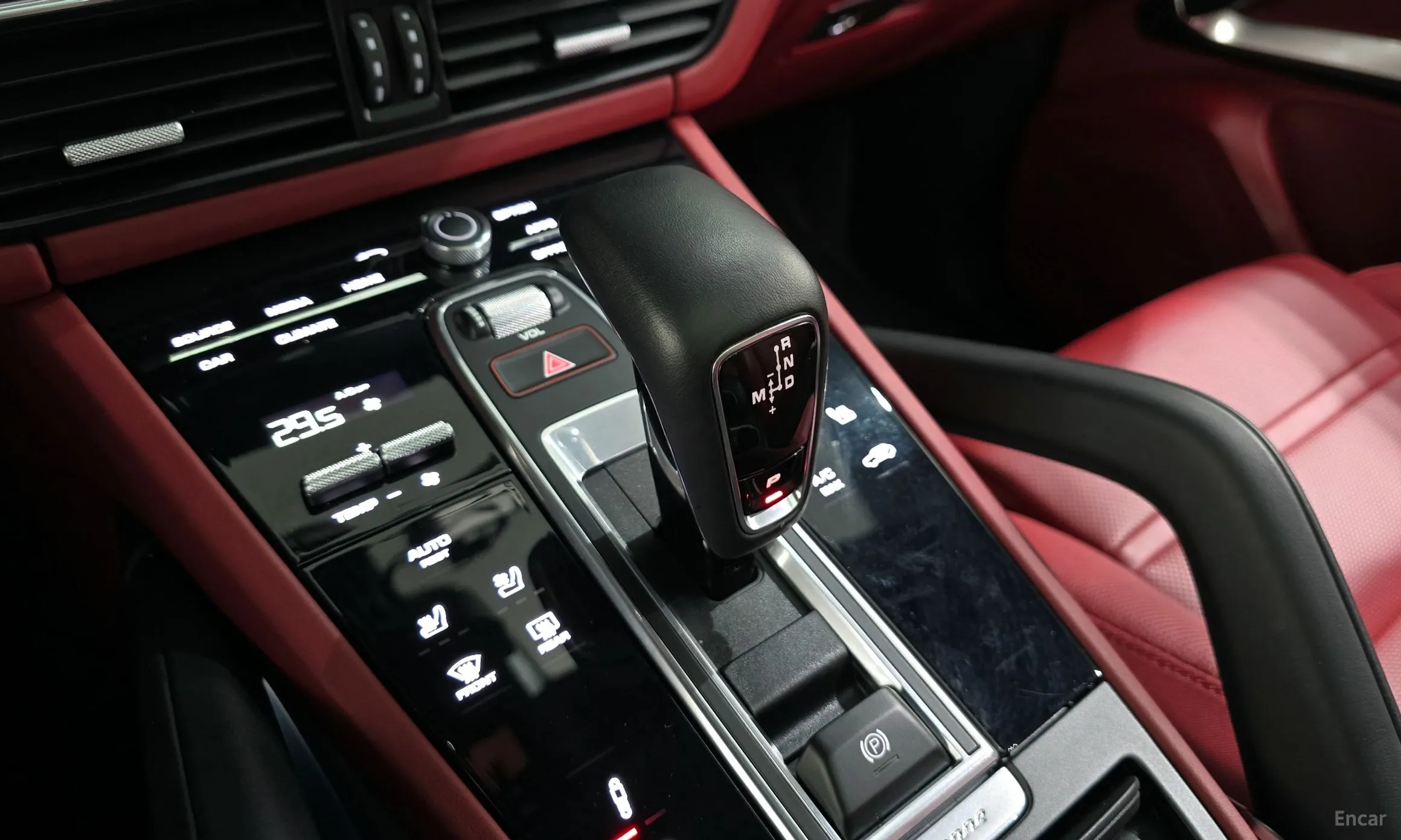 Porsche Cayenne (PO536) превью 9