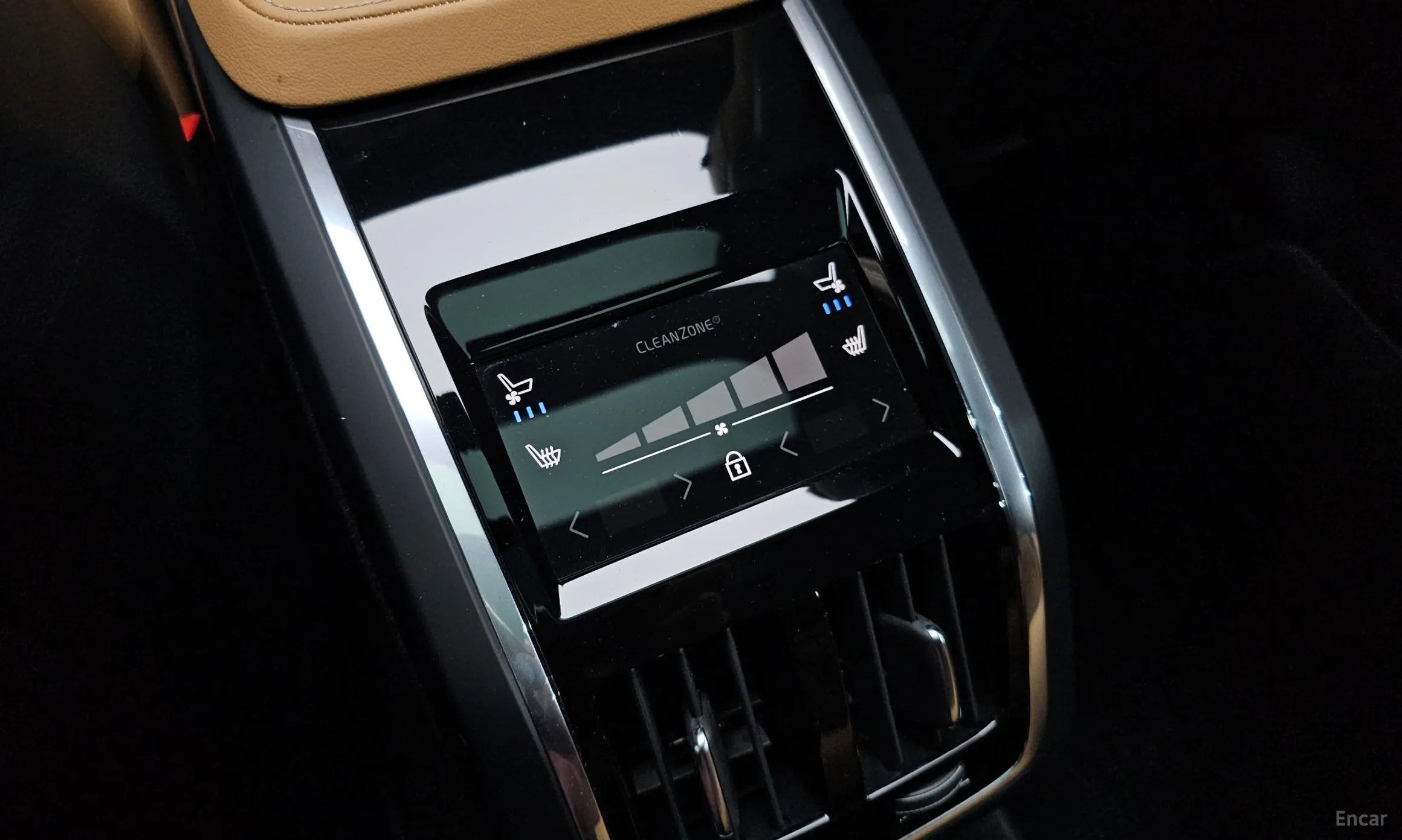 Volvo S90 превью 18