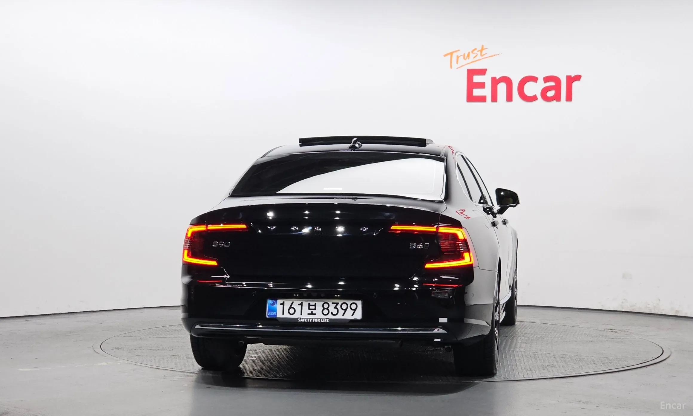 Volvo S90 превью 4