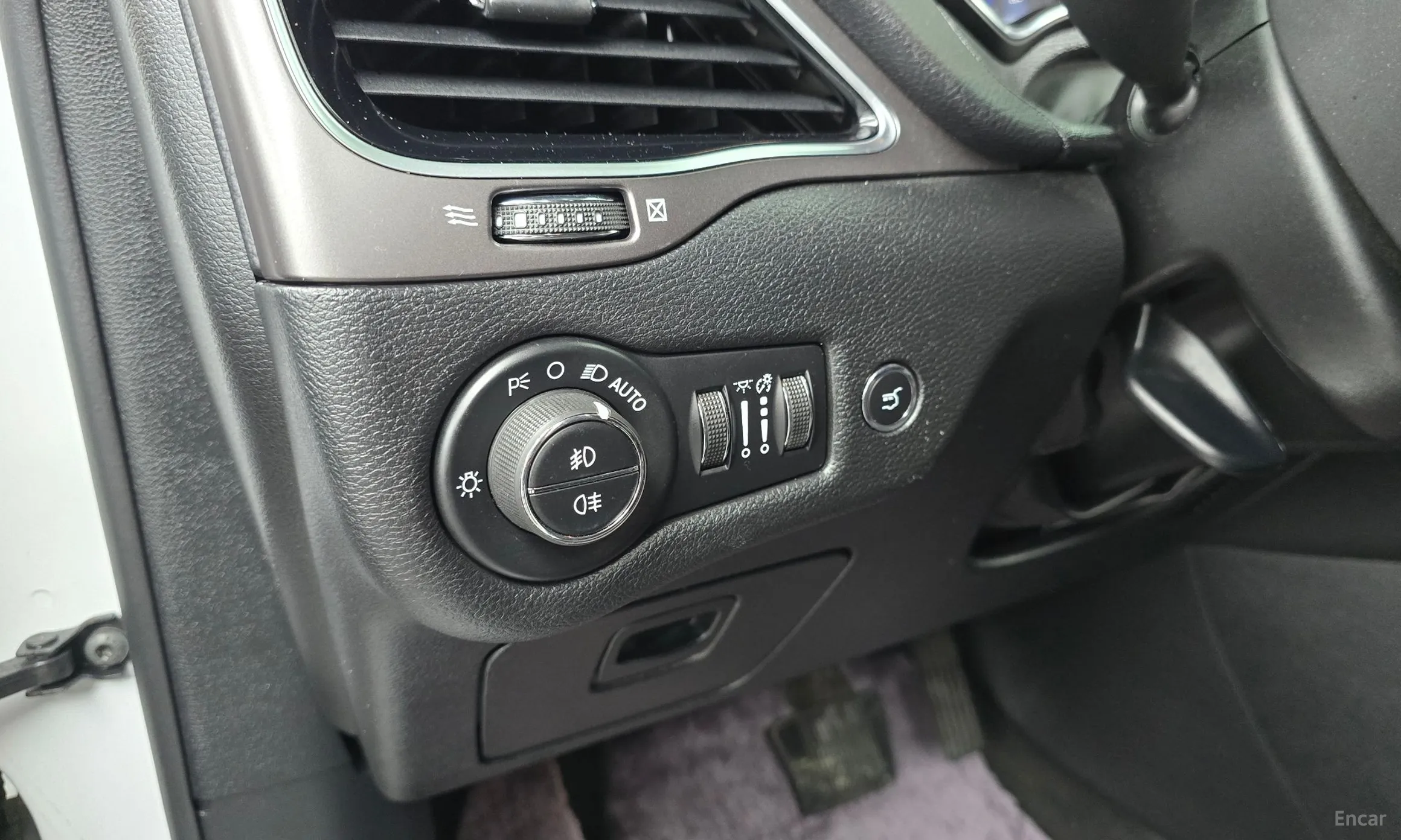 Jeep Cherokee (KL) превью 17