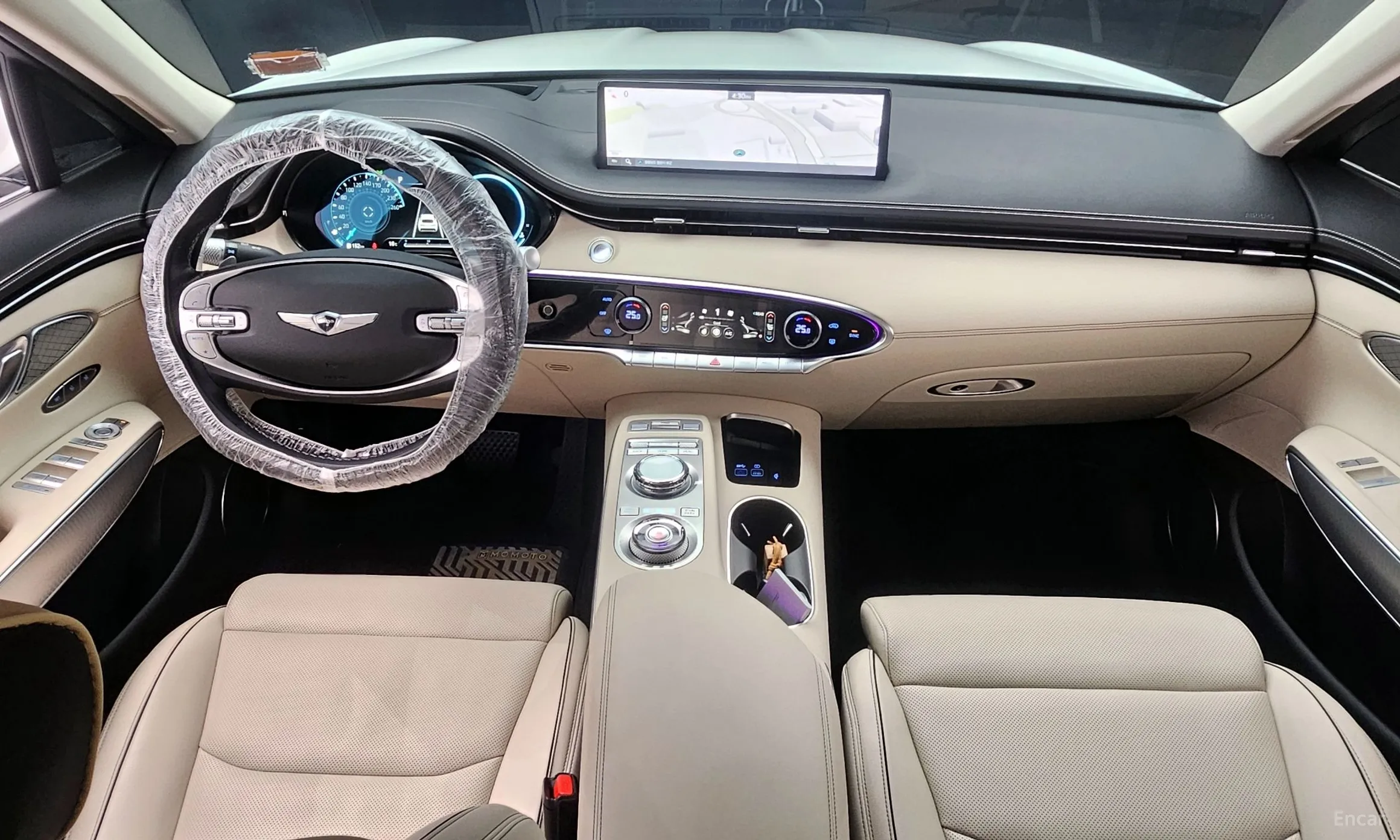 Genesis GV70 превью 7