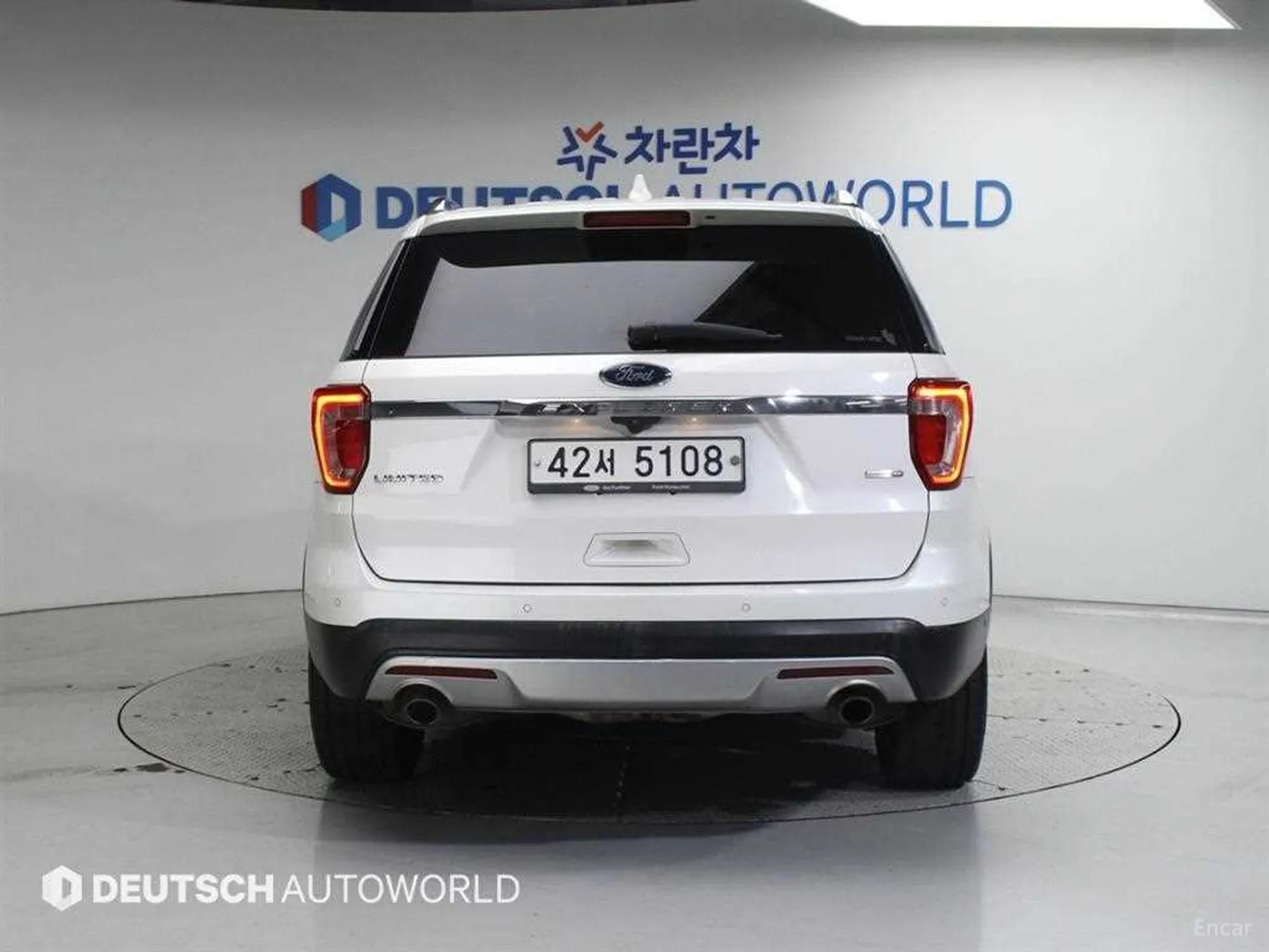 Ford Explorer превью 4