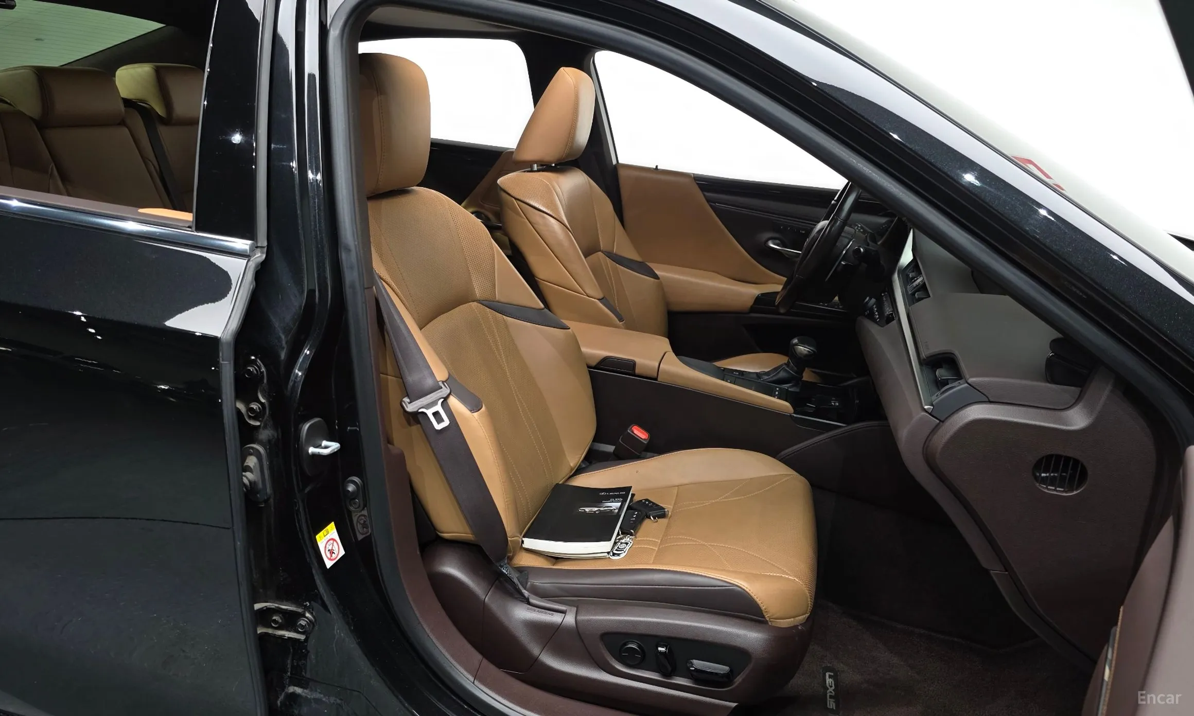 Lexus ES300h 7th Generation превью 10