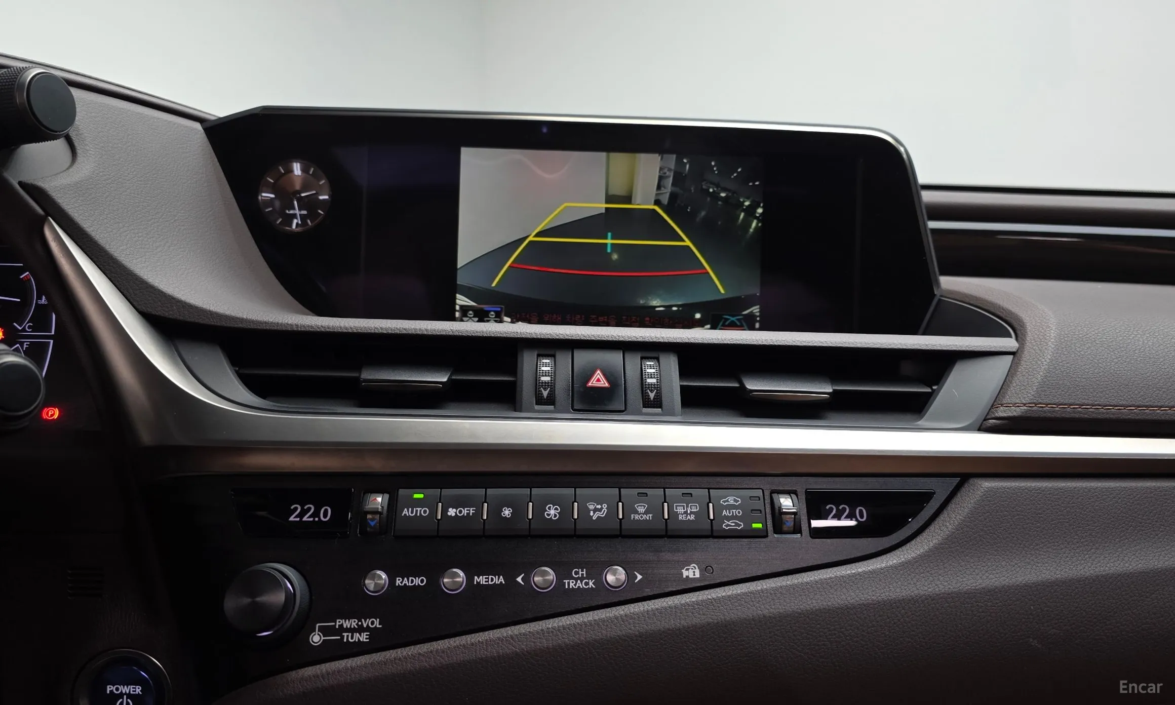 Lexus ES300h 7th Generation превью 15