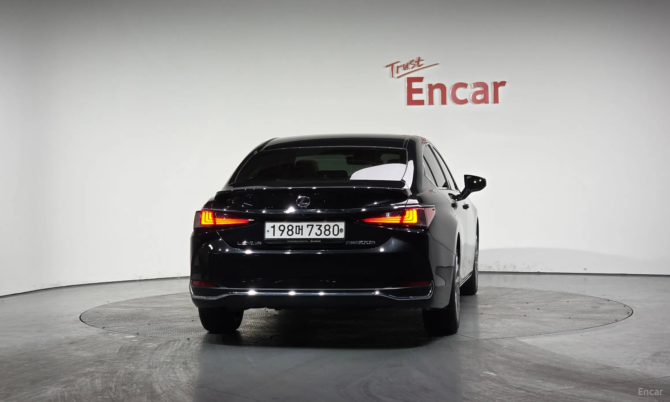 Lexus ES300h 7th Generation превью 4