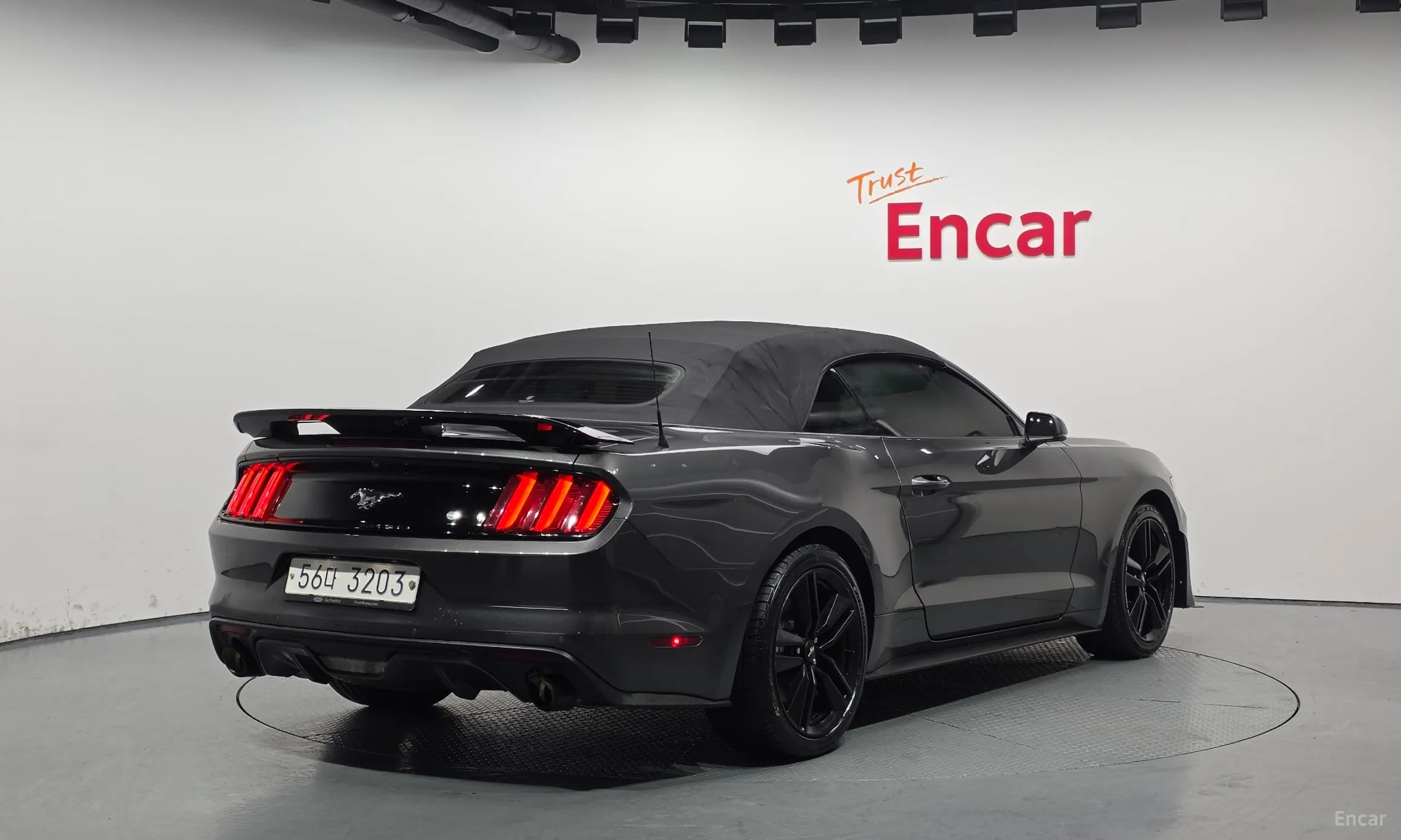 Ford Mustang превью 20