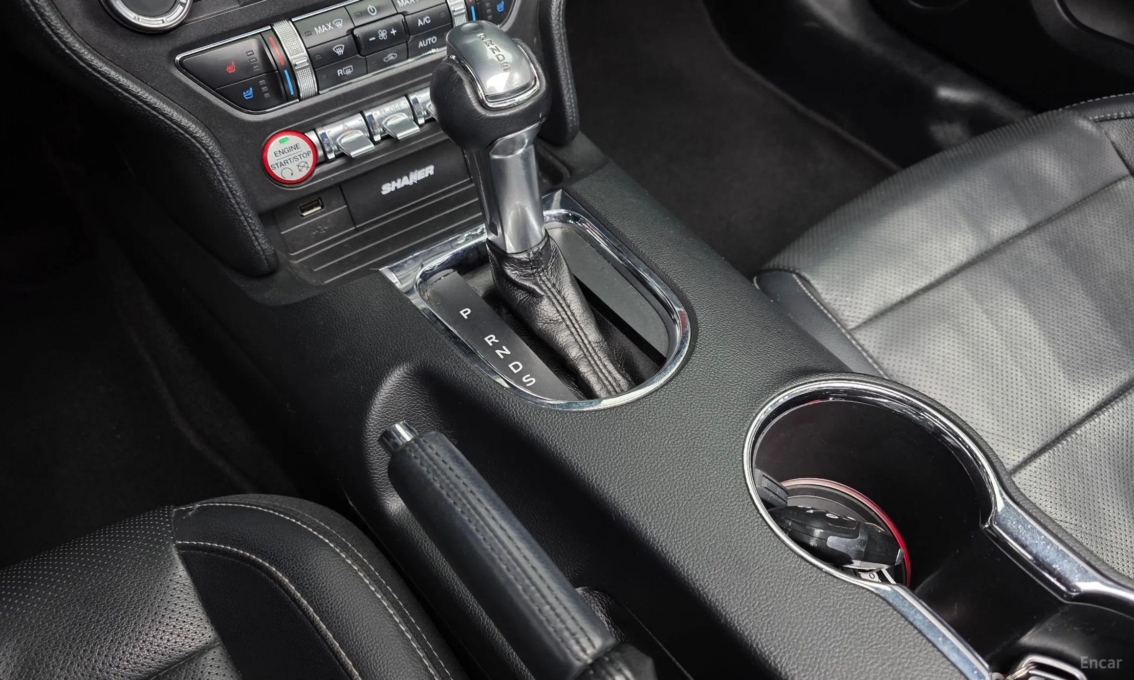 Ford Mustang превью 9