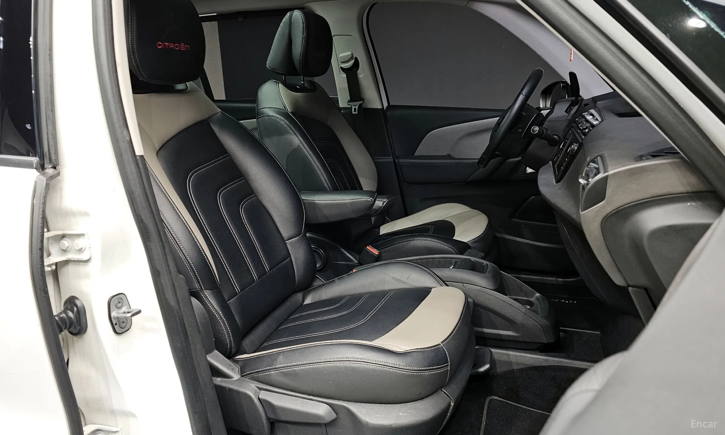 Citroën/DS Grand C4 Picasso превью 10