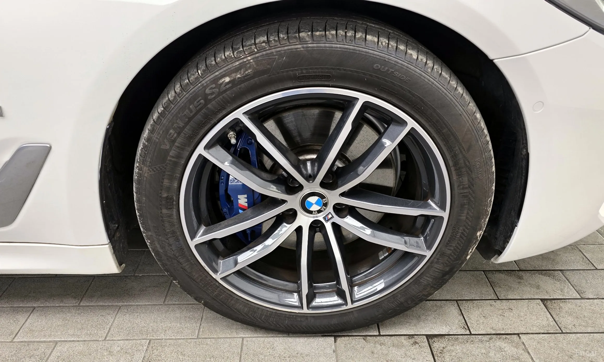 BMW 5 Series (G30) превью 5