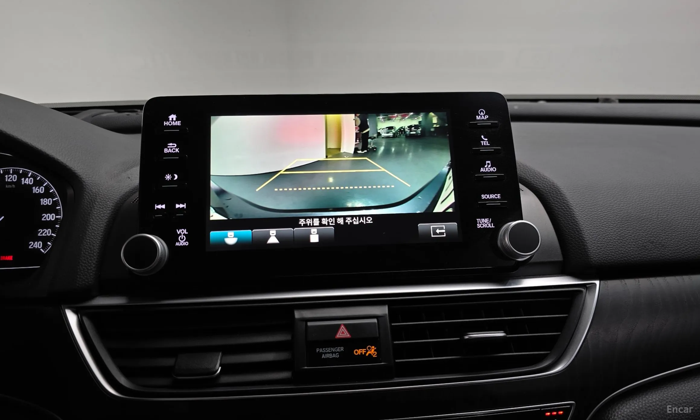 Honda Accord 10th Generation превью 16