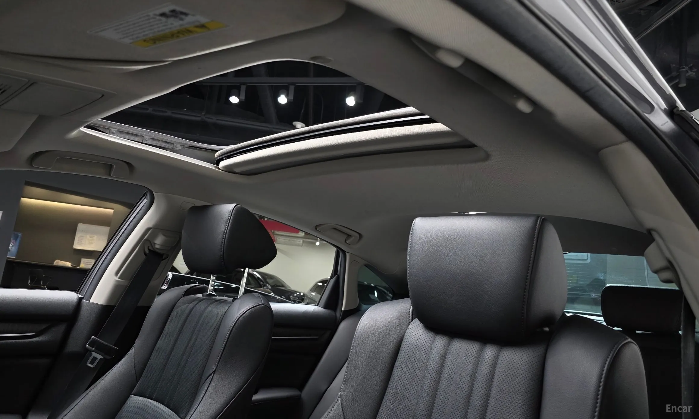 Honda Accord 10th Generation превью 19
