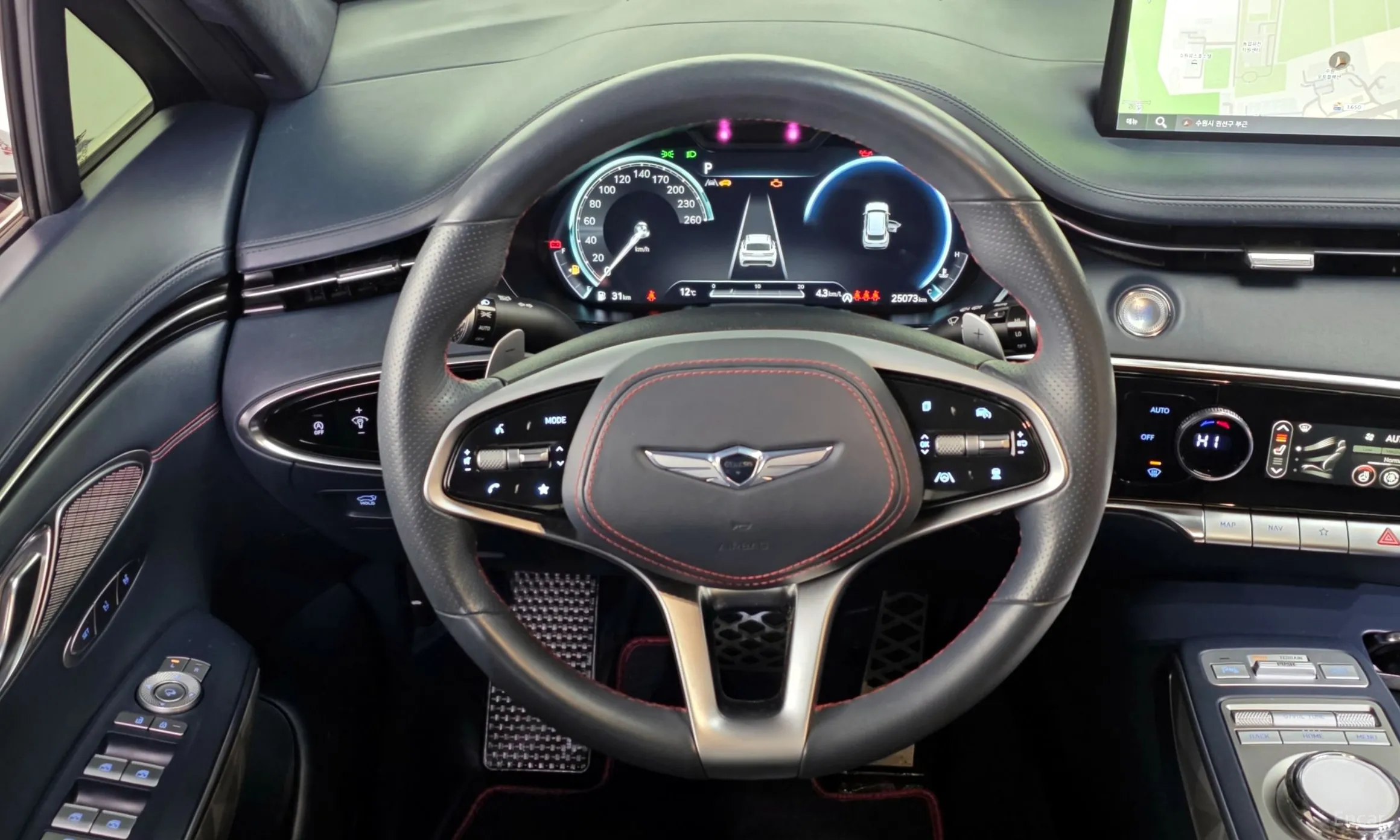 Genesis GV70 превью 13