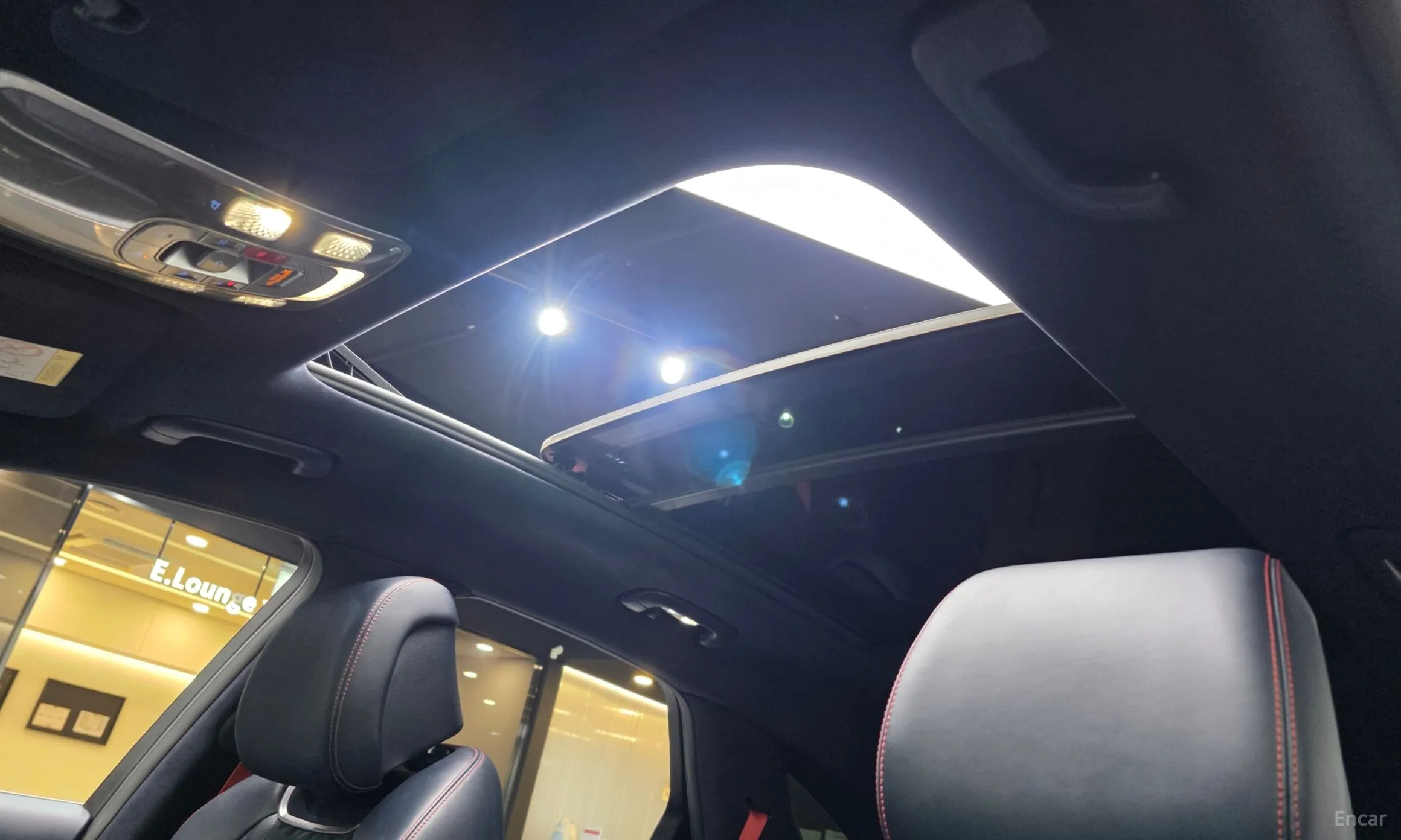 Genesis GV70 превью 18