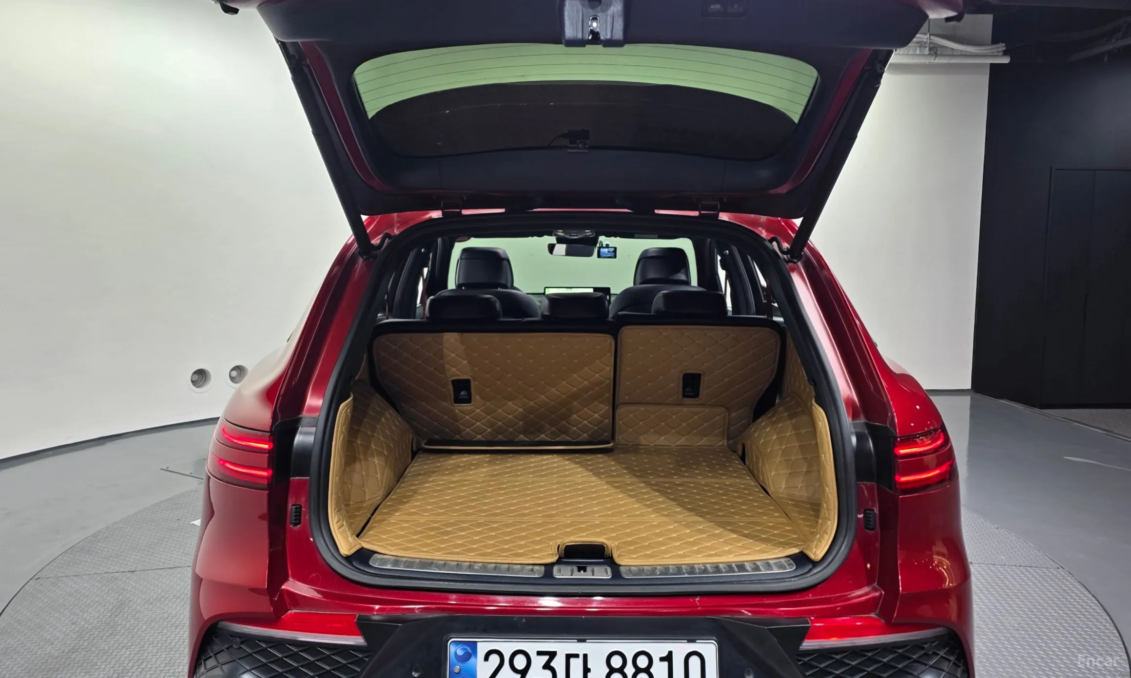 Genesis GV70 превью 20