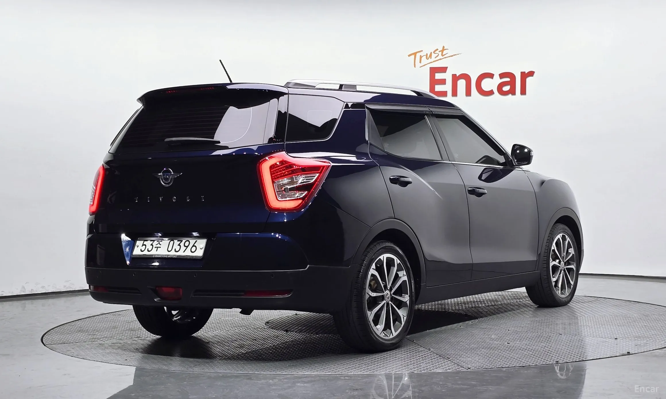 KG Mobility (SsangYong) Tivoli Air превью 5