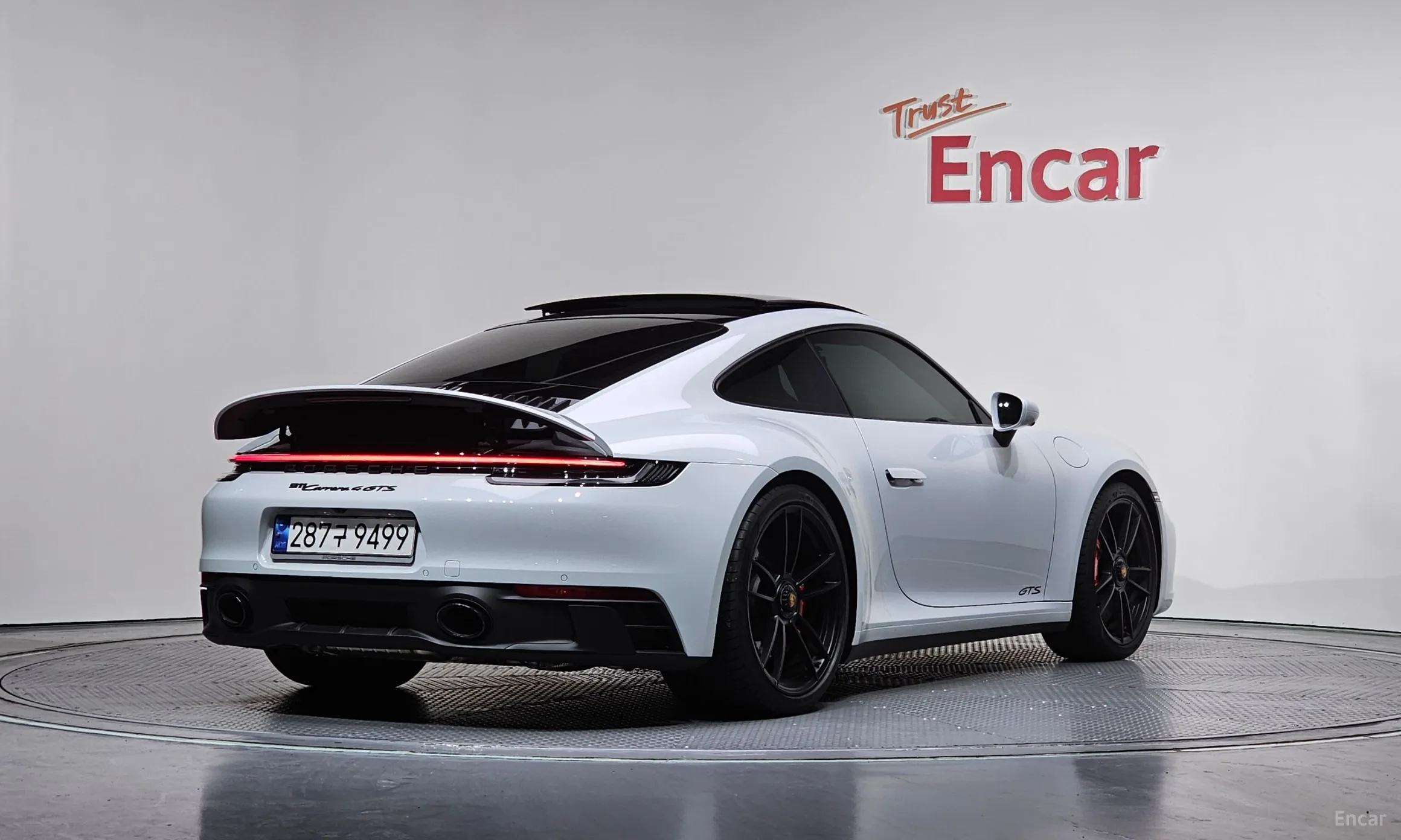 Porsche 911 (992) превью 2