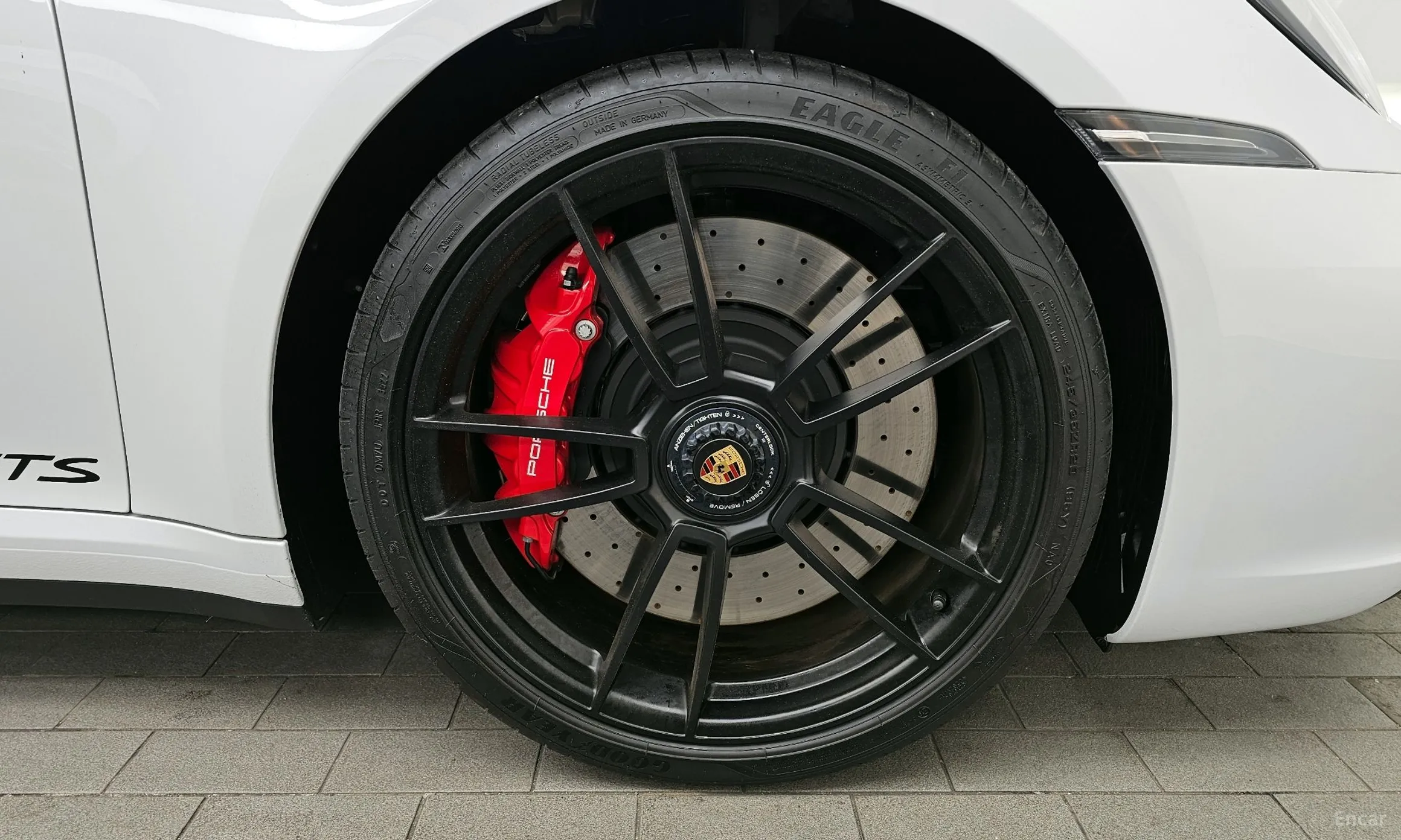 Porsche 911 (992) превью 5