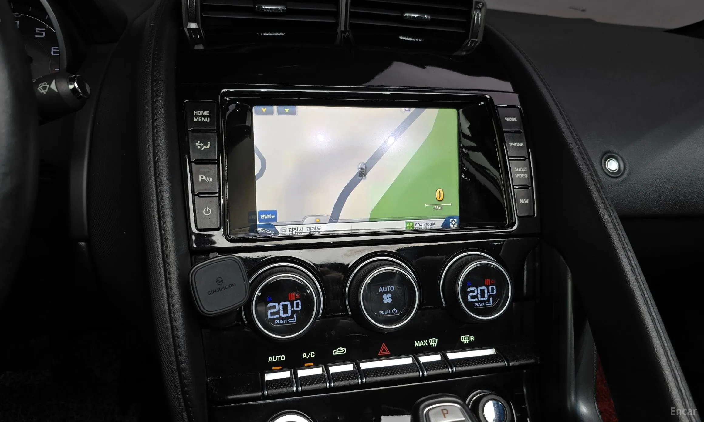 Jaguar F-TYPE превью 14