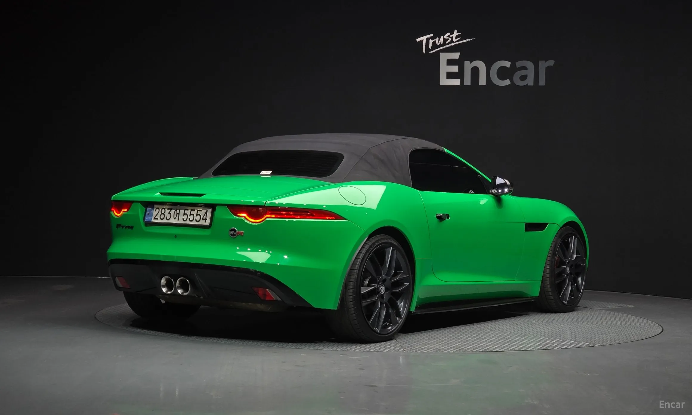 Jaguar F-TYPE превью 20