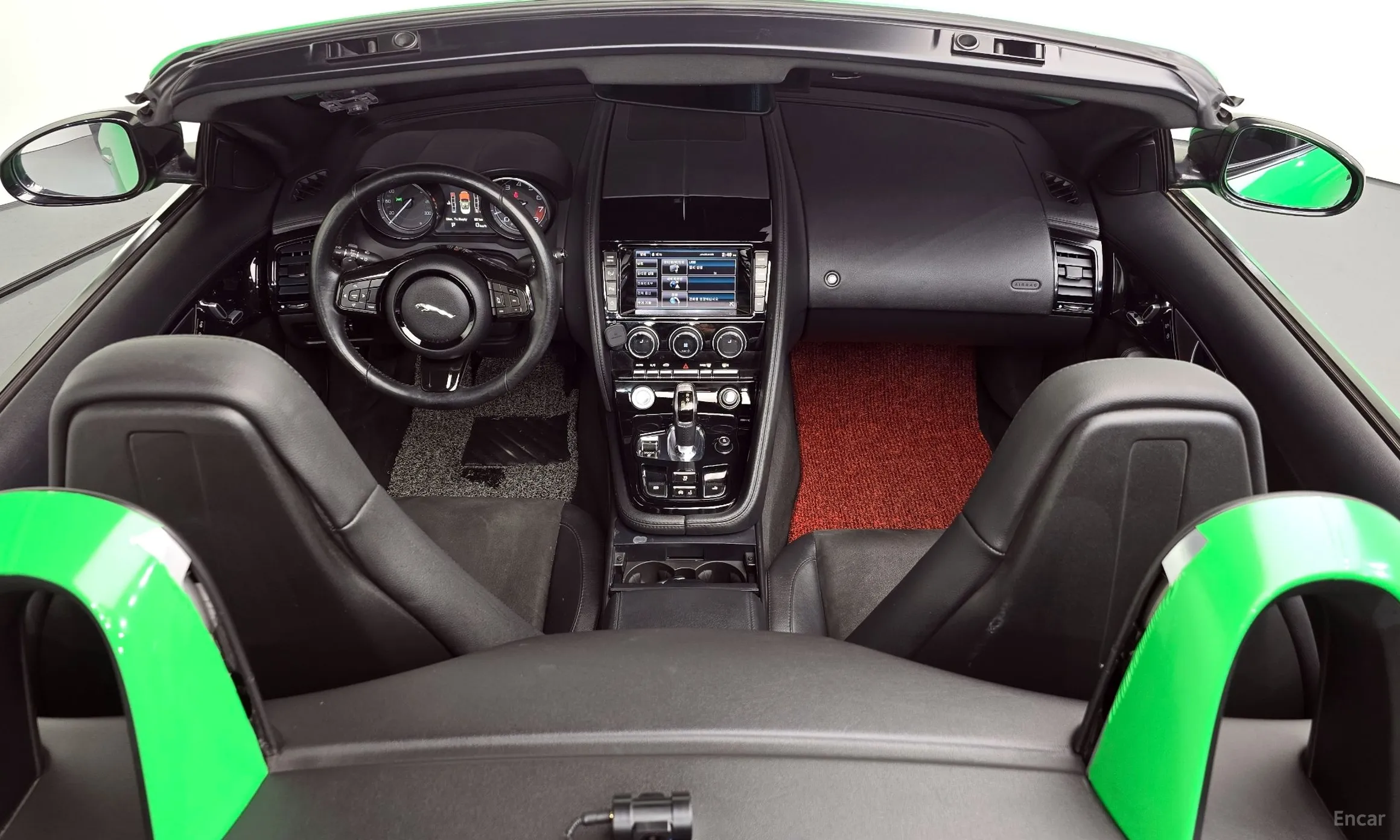Jaguar F-TYPE превью 7