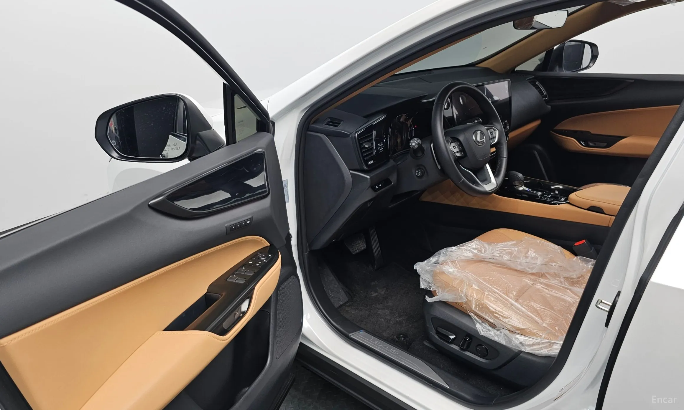 Lexus NX350h Gen 2 превью 11