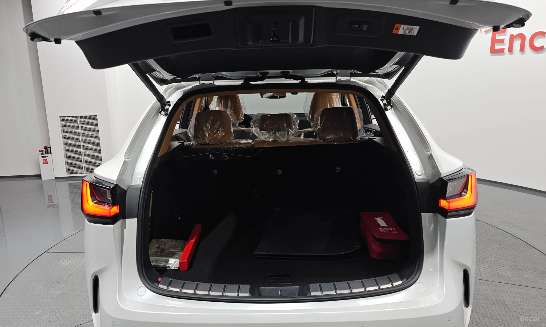 Lexus NX350h Gen 2 превью 20