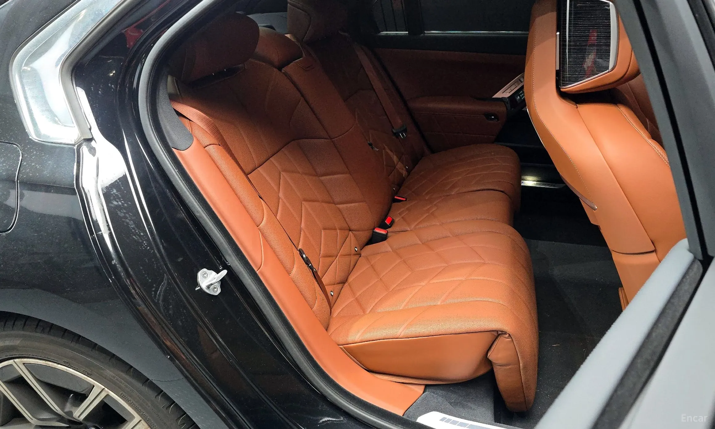 BMW 7 Series (G70) превью 12
