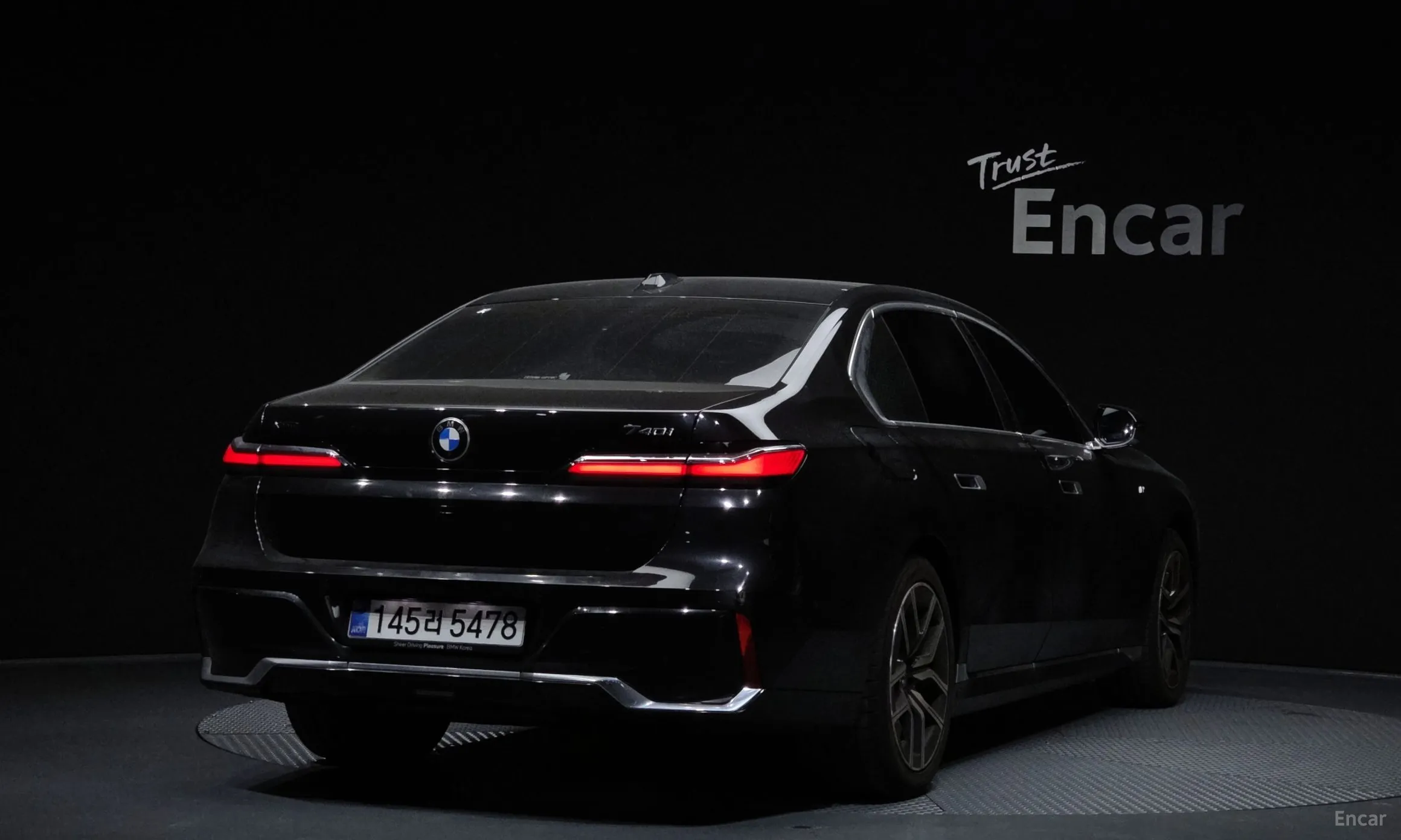 BMW 7 Series (G70)