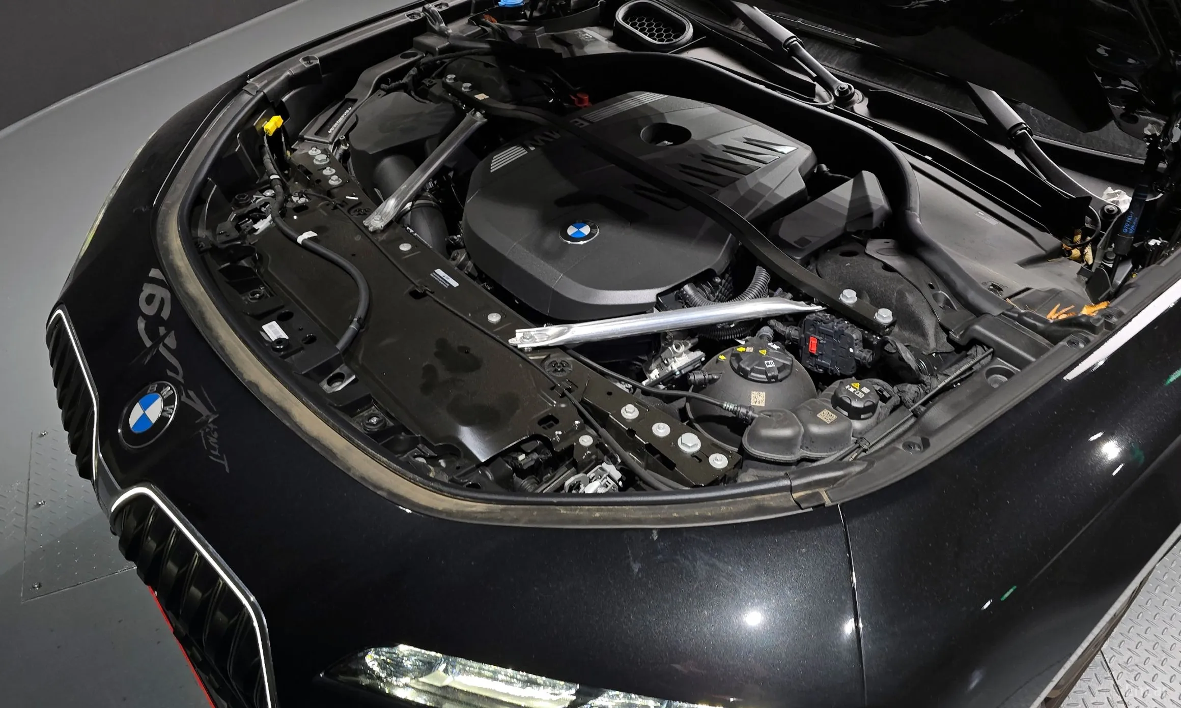 BMW 7 Series (G70) превью 6