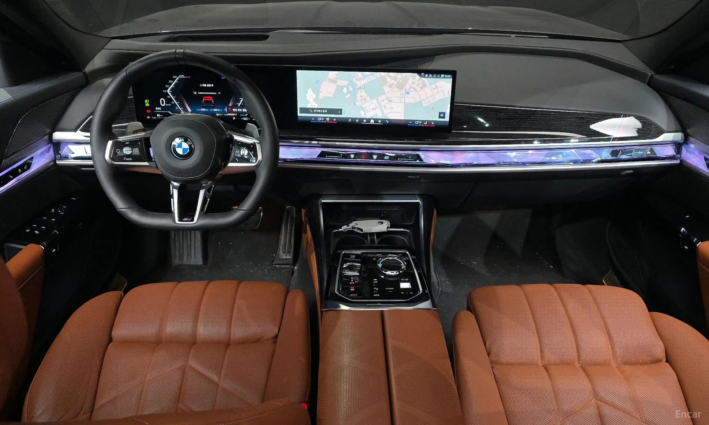 BMW 7 Series (G70) превью 7