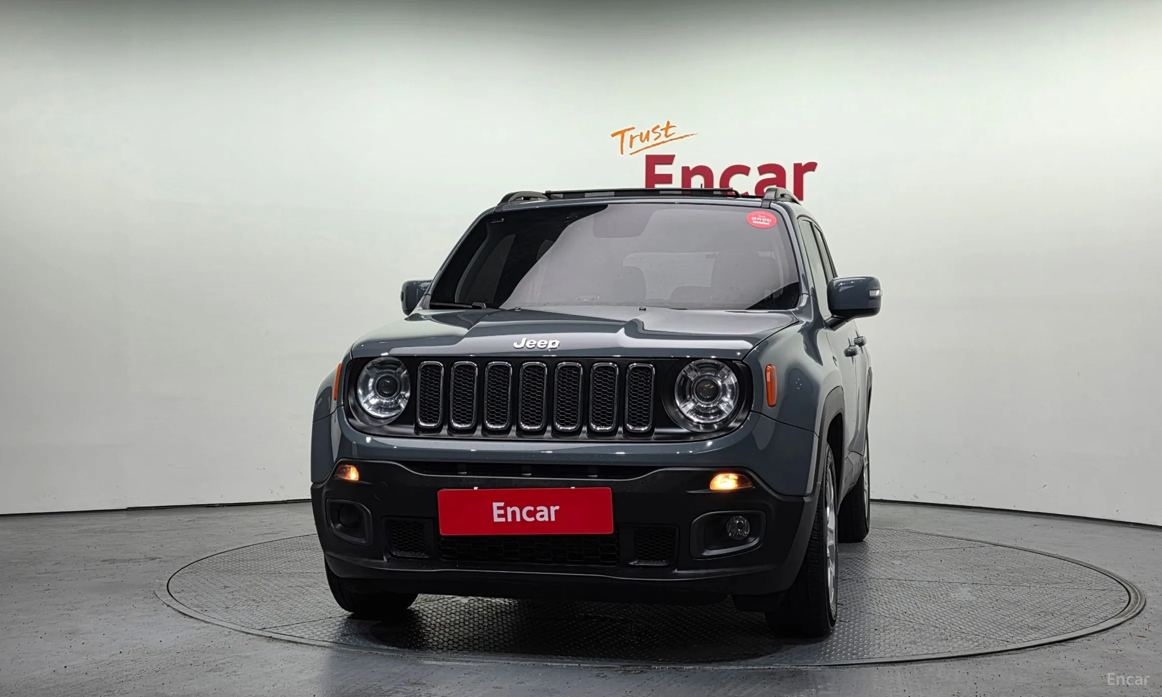 Jeep Renegade превью 3