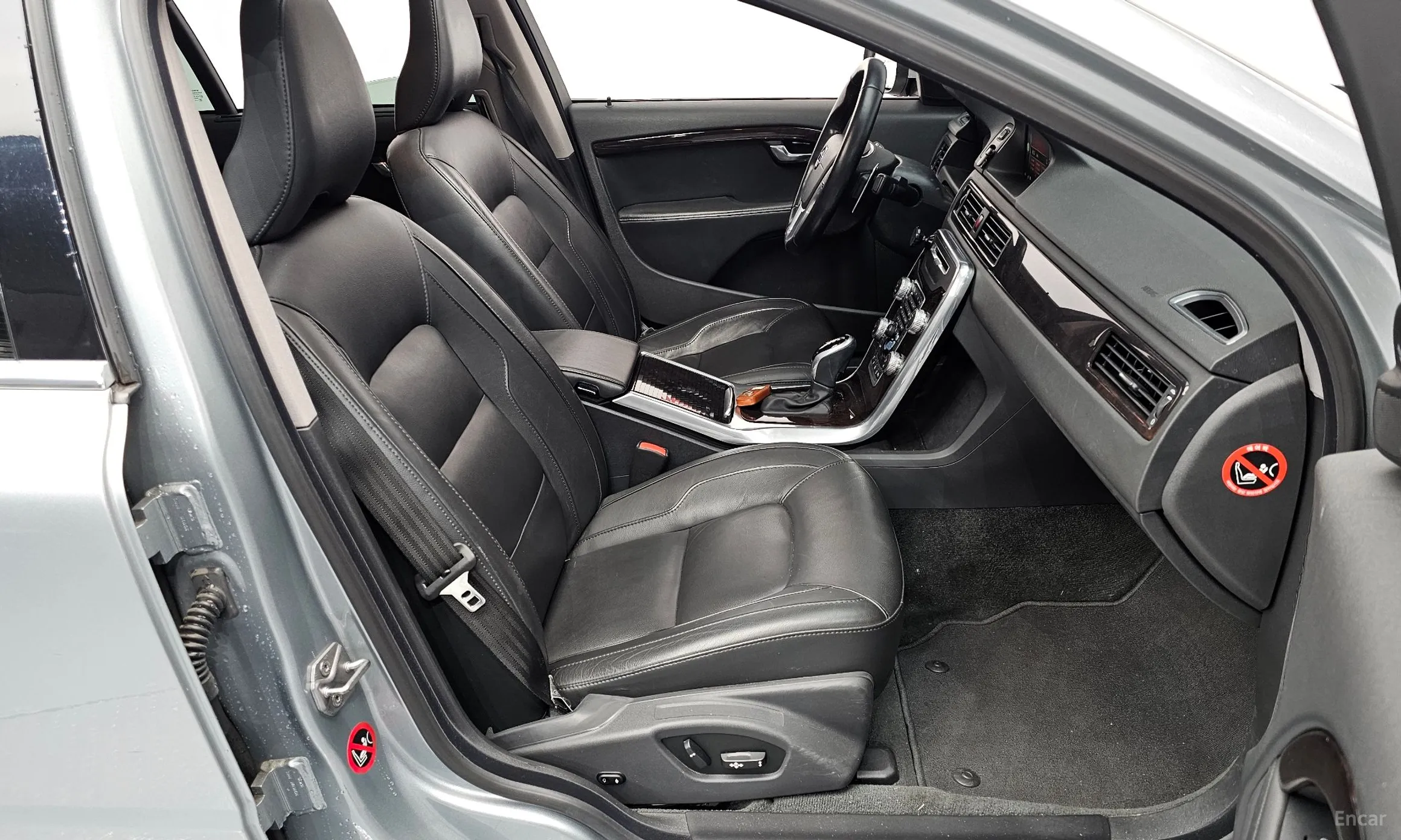 Volvo S80 превью 10