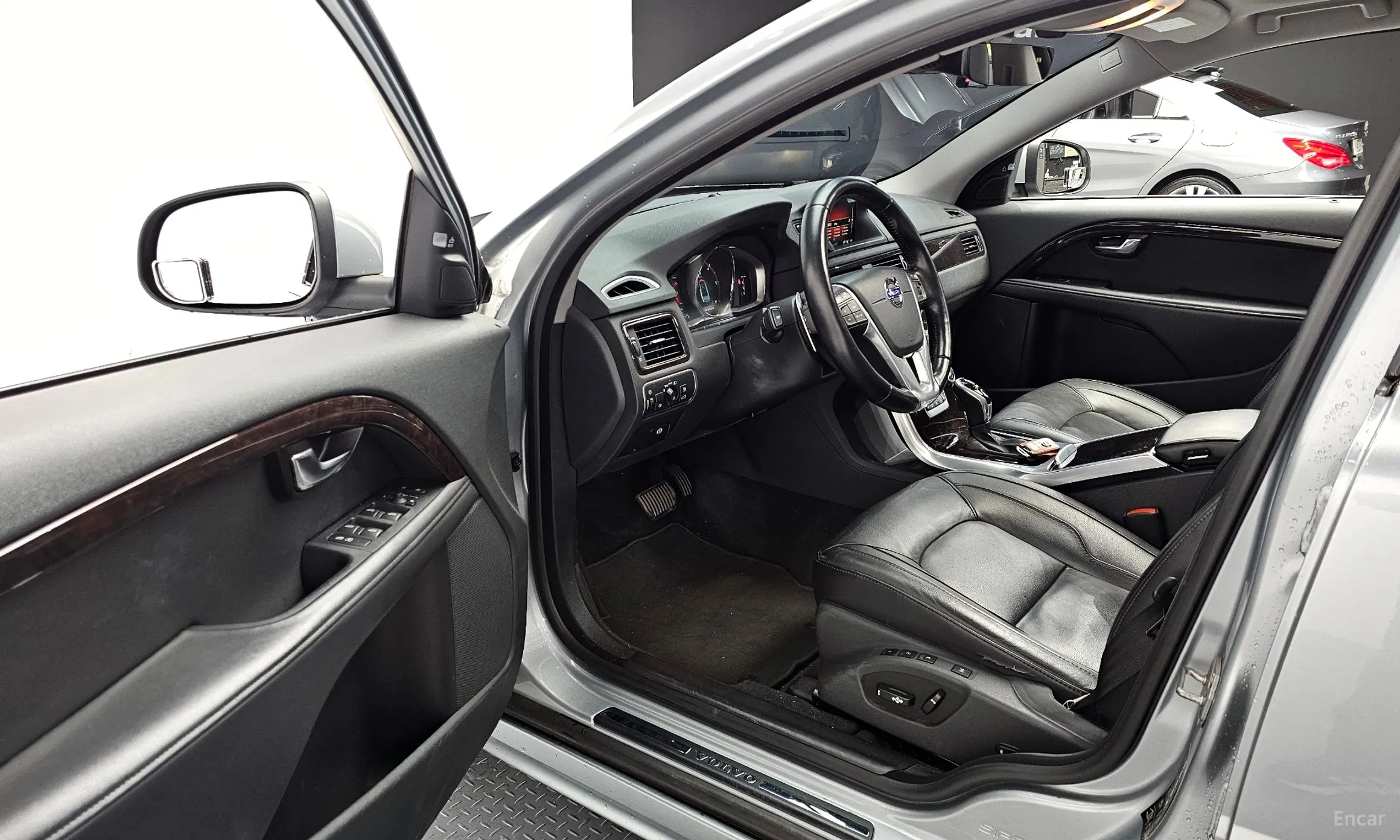 Volvo S80 превью 11