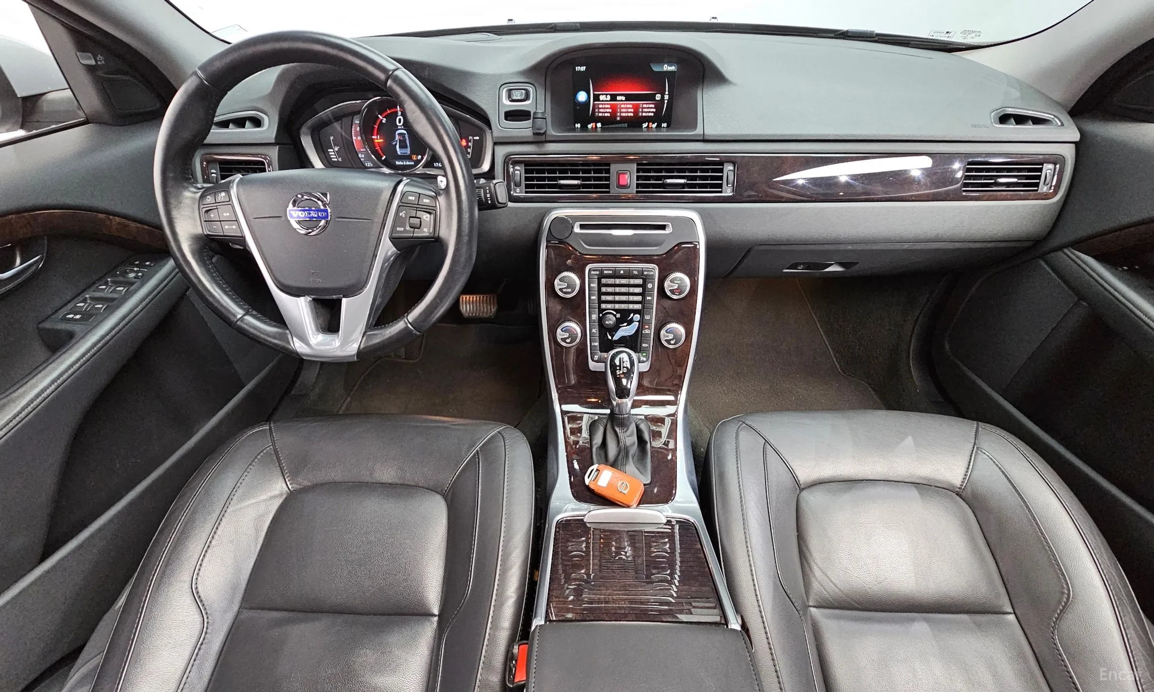 Volvo S80 превью 7