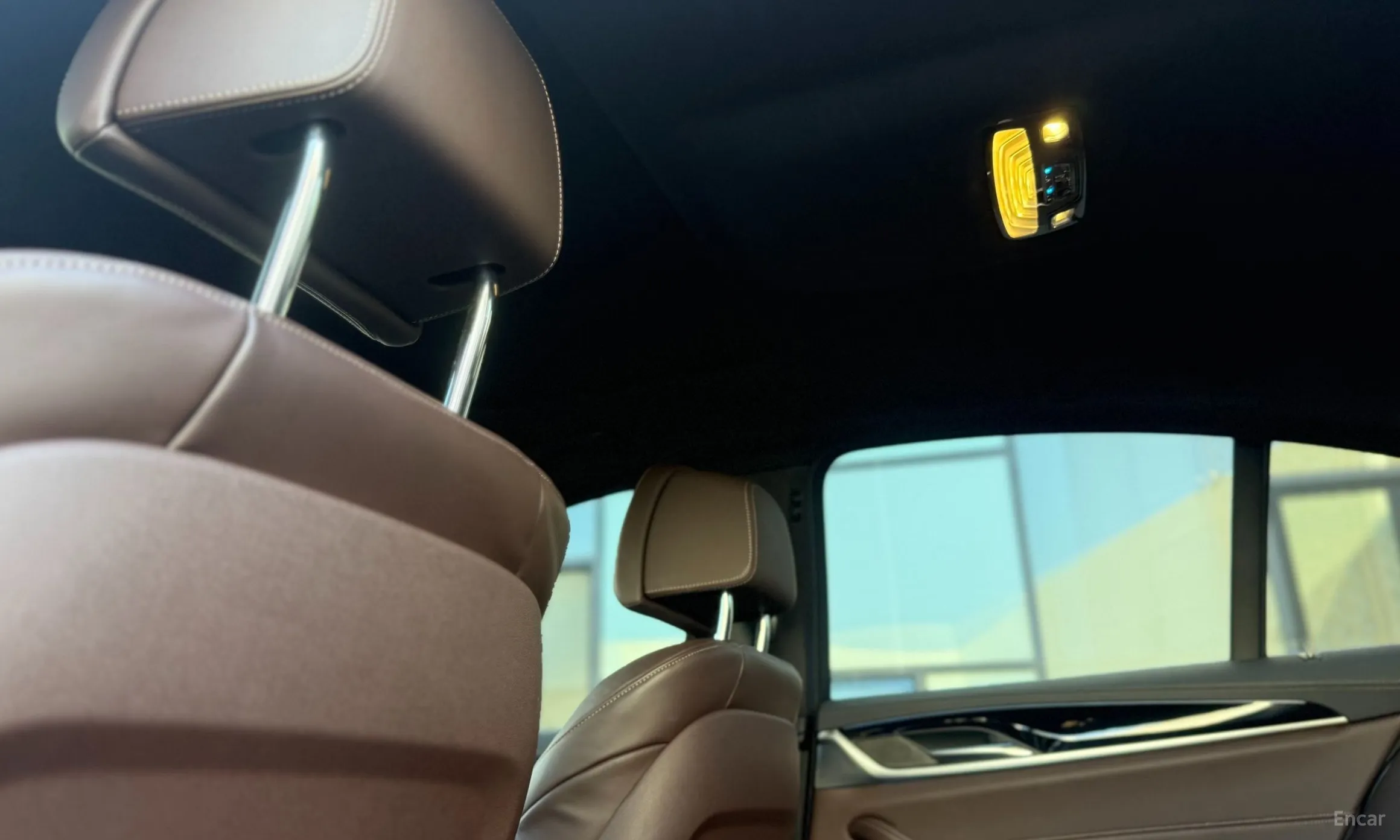 BMW 5 Series (G30) превью 14
