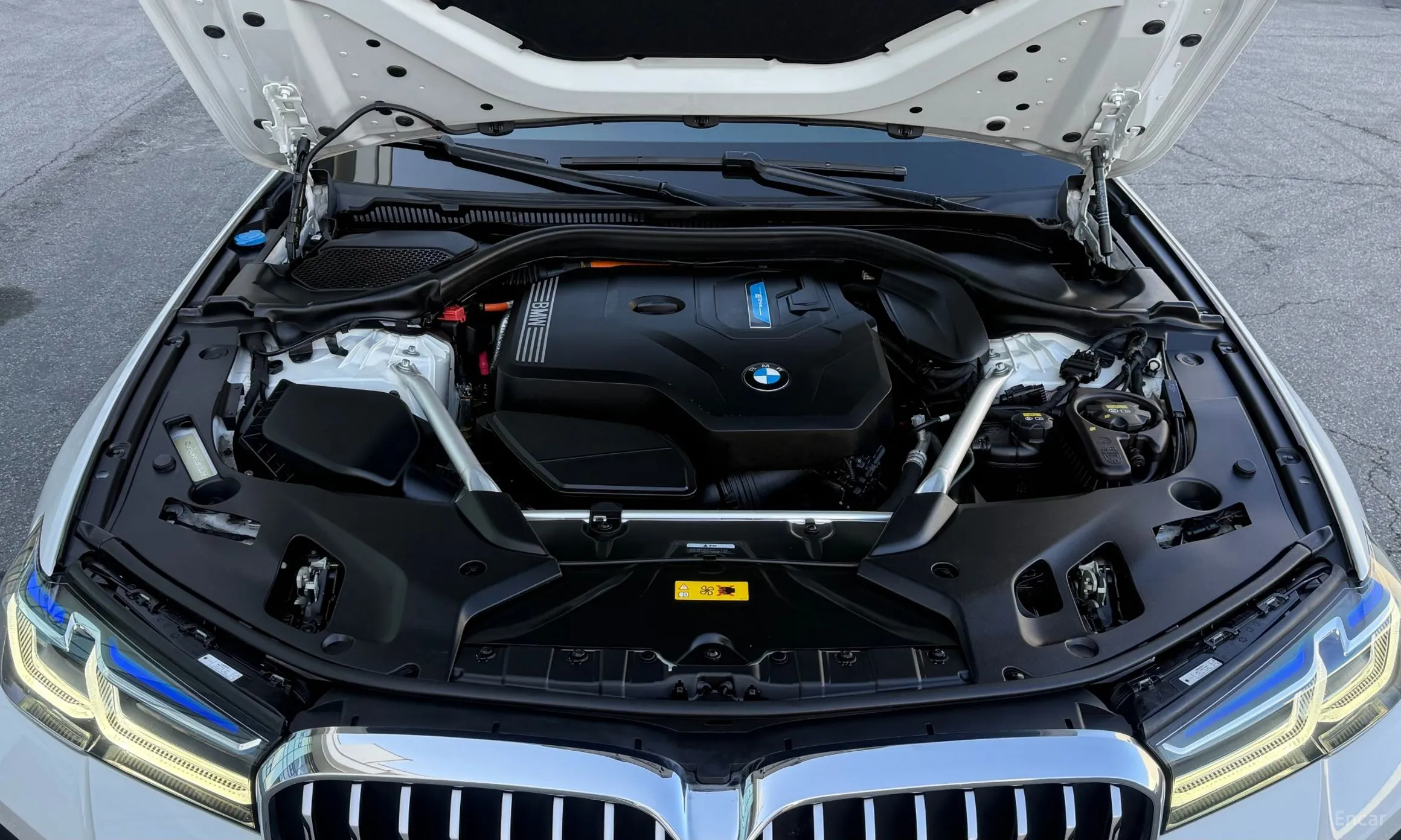 BMW 5 Series (G30) превью 6