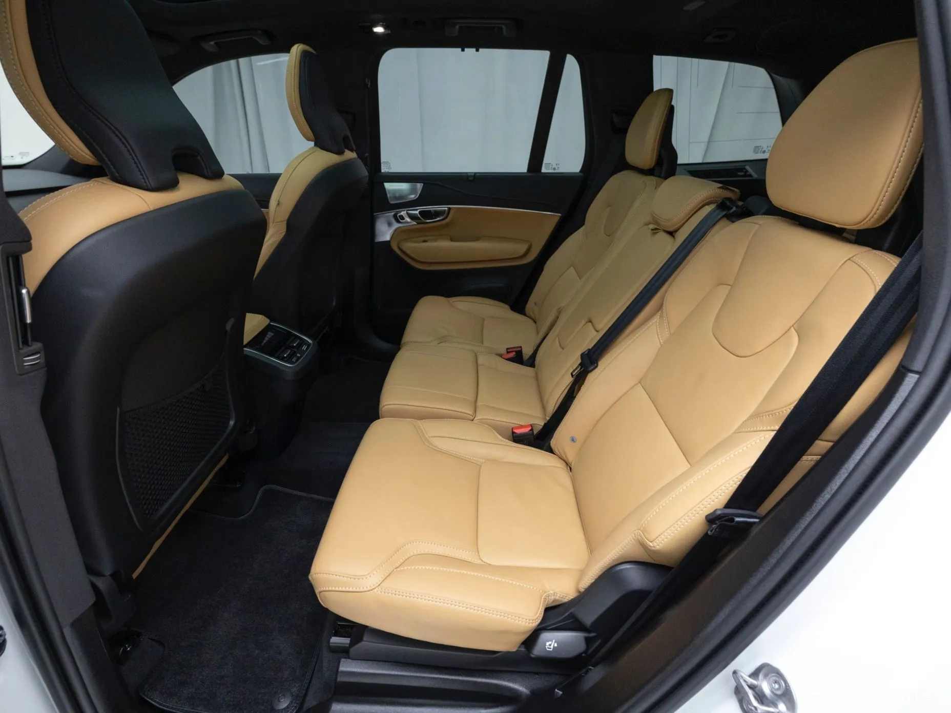 Volvo XC90 Gen 2 превью 11