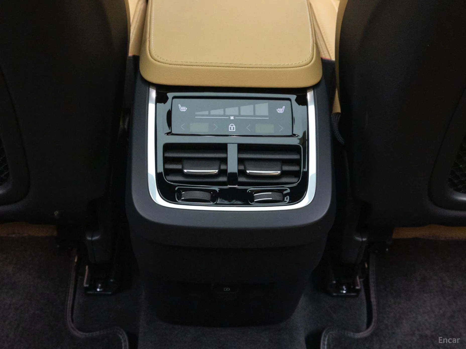 Volvo XC90 Gen 2 превью 15