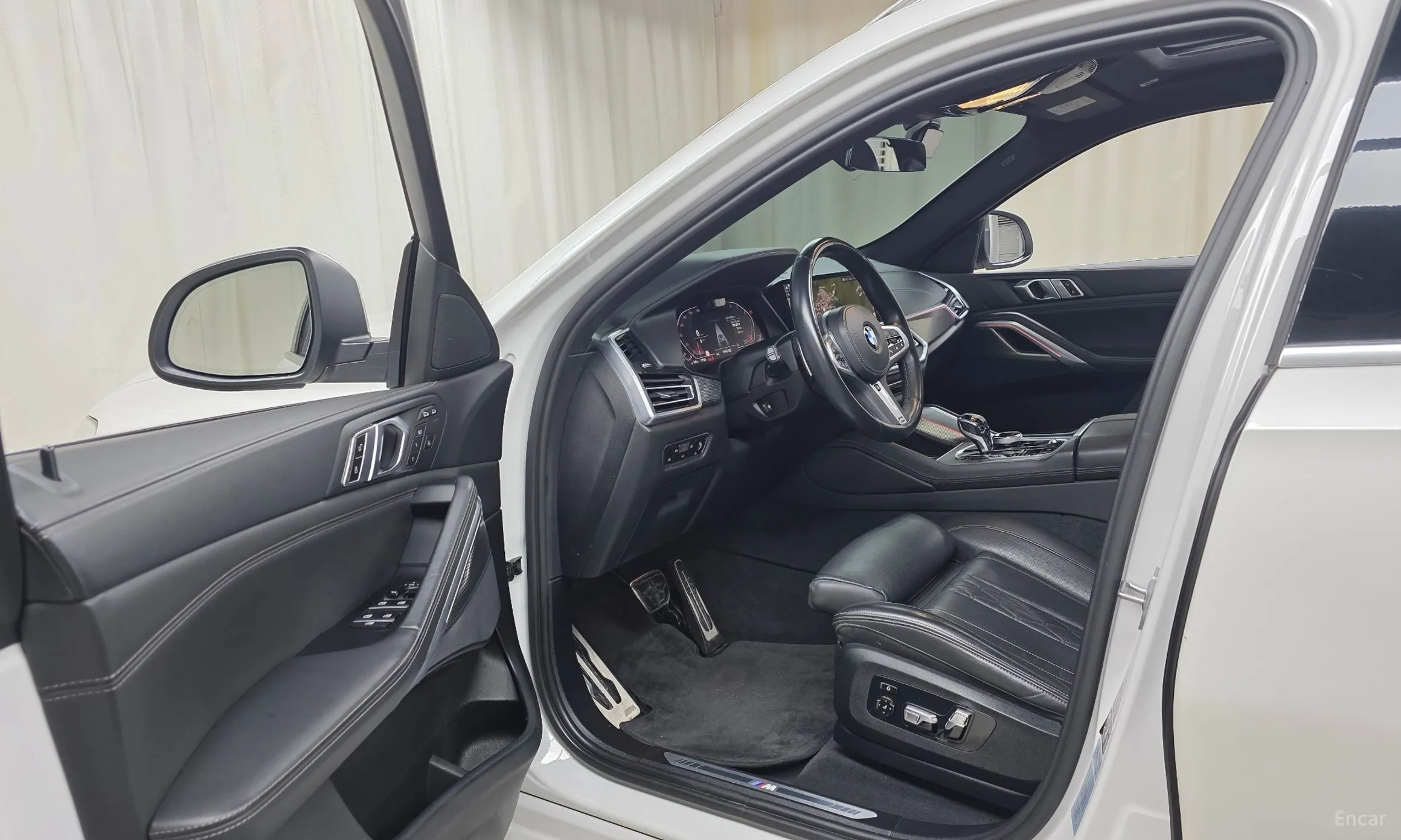 BMW X6 (G06) превью 13