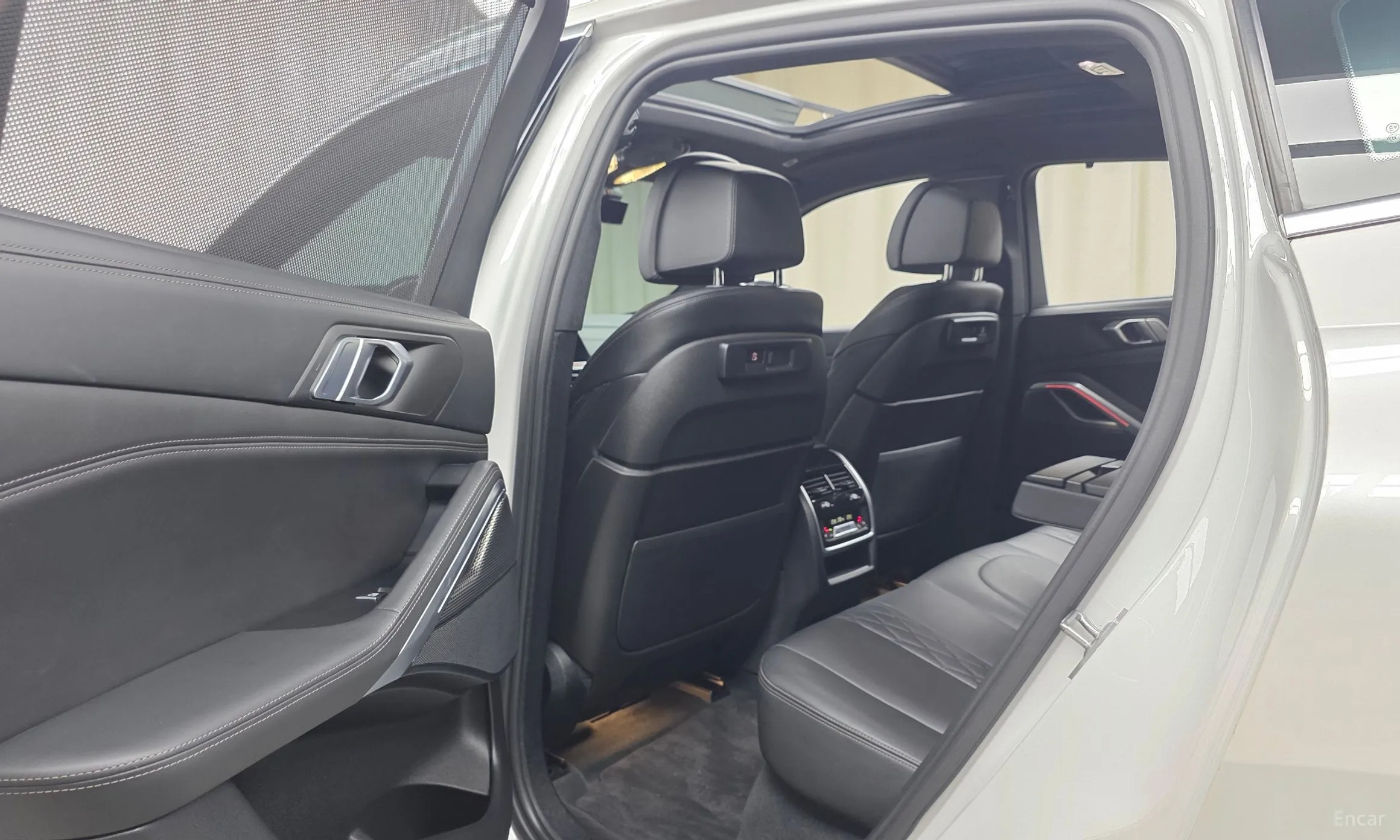 BMW X6 (G06) превью 17