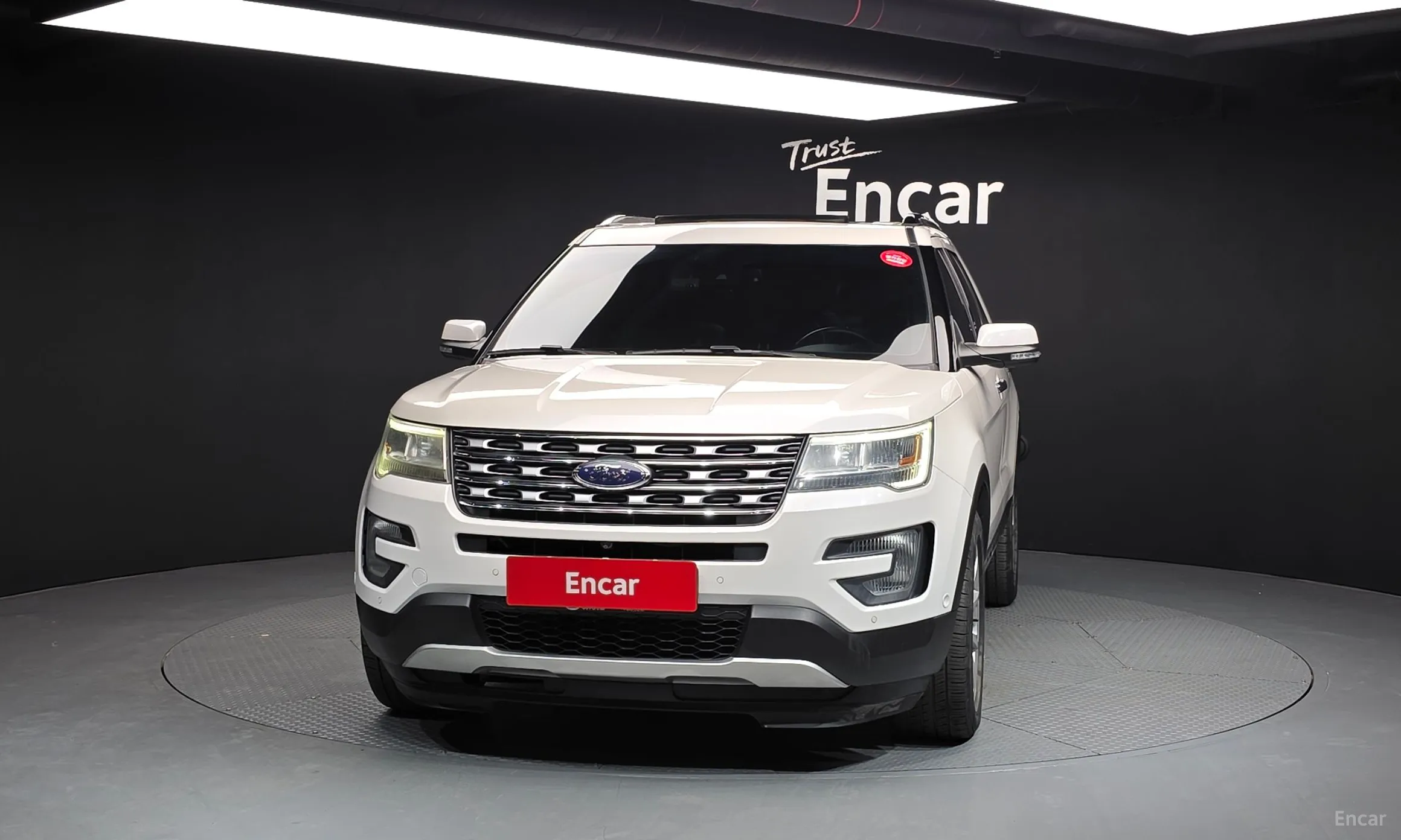 Ford Explorer превью 3