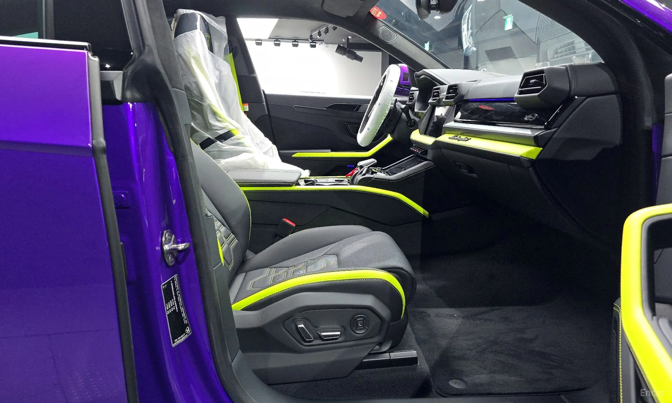 Lamborghini Urus превью 11