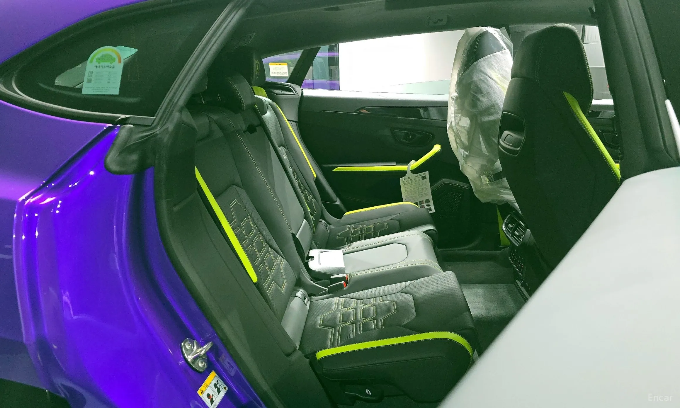 Lamborghini Urus превью 12