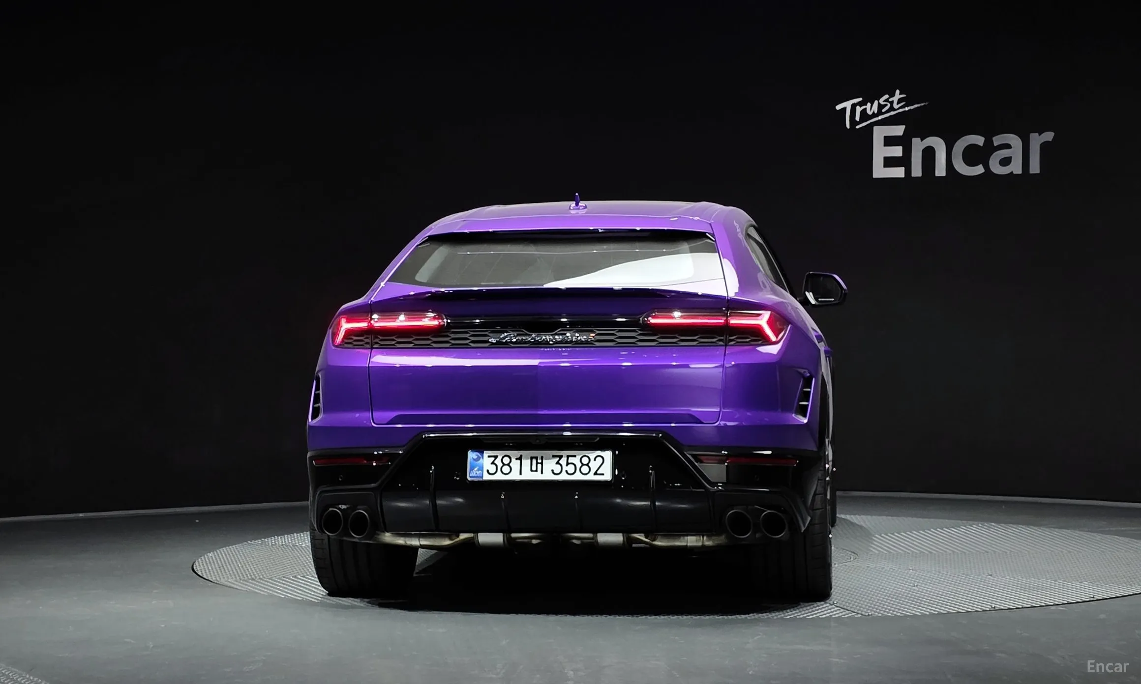 Lamborghini Urus превью 4