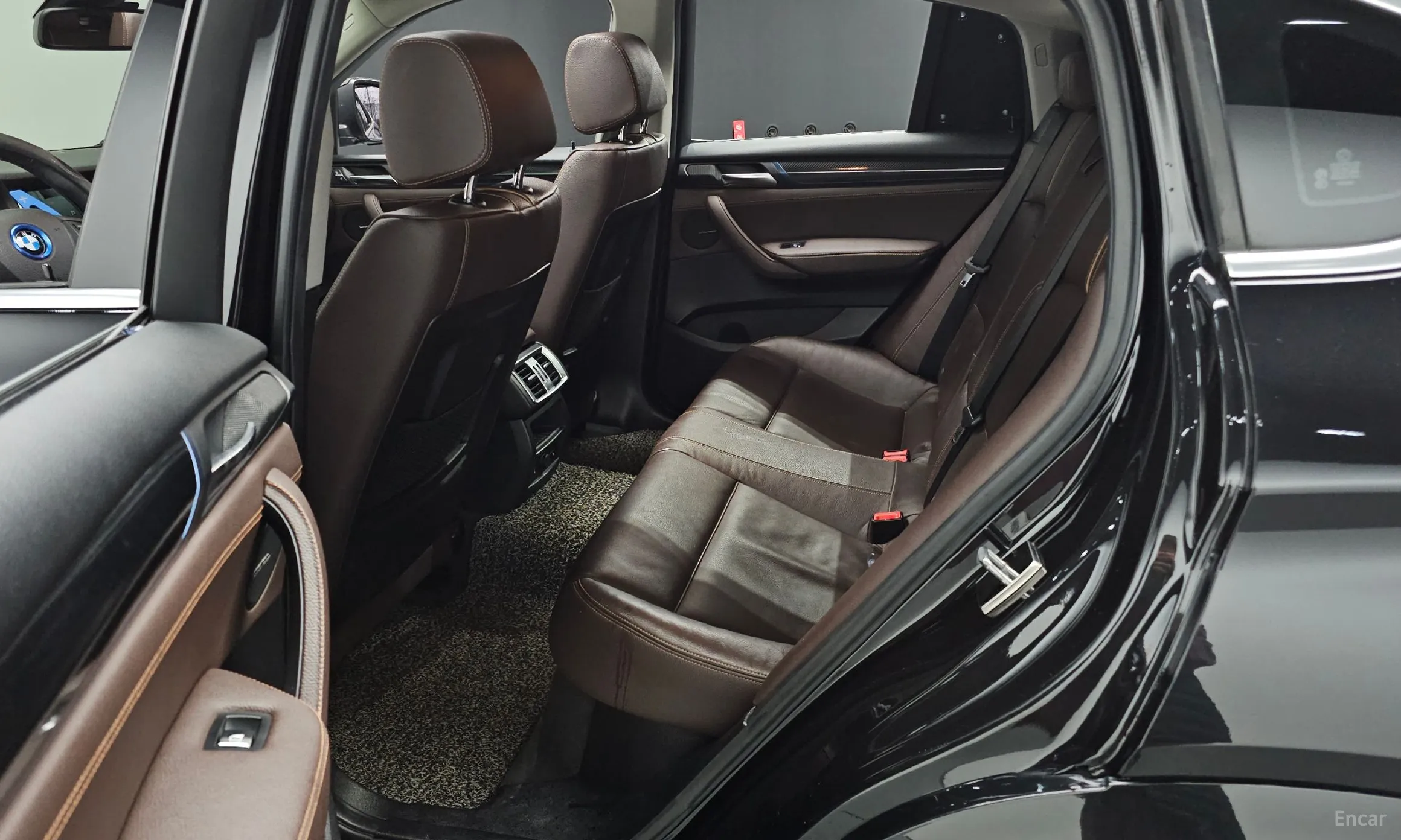BMW X4 (F26) превью 12