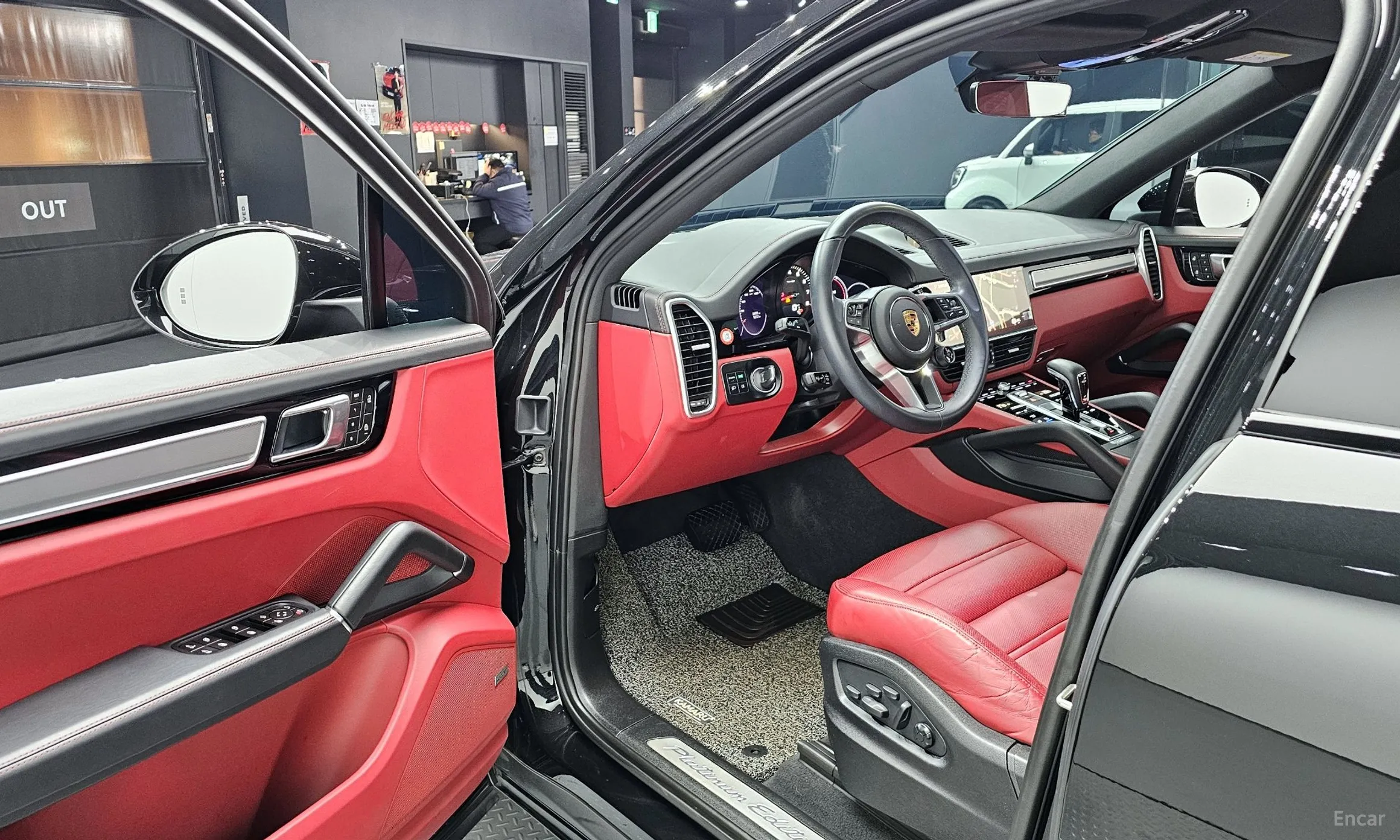 Porsche Cayenne (PO536) превью 11